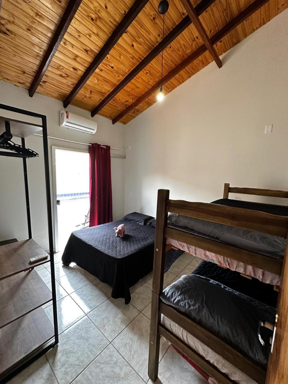 Four-Bedroom House photo 3