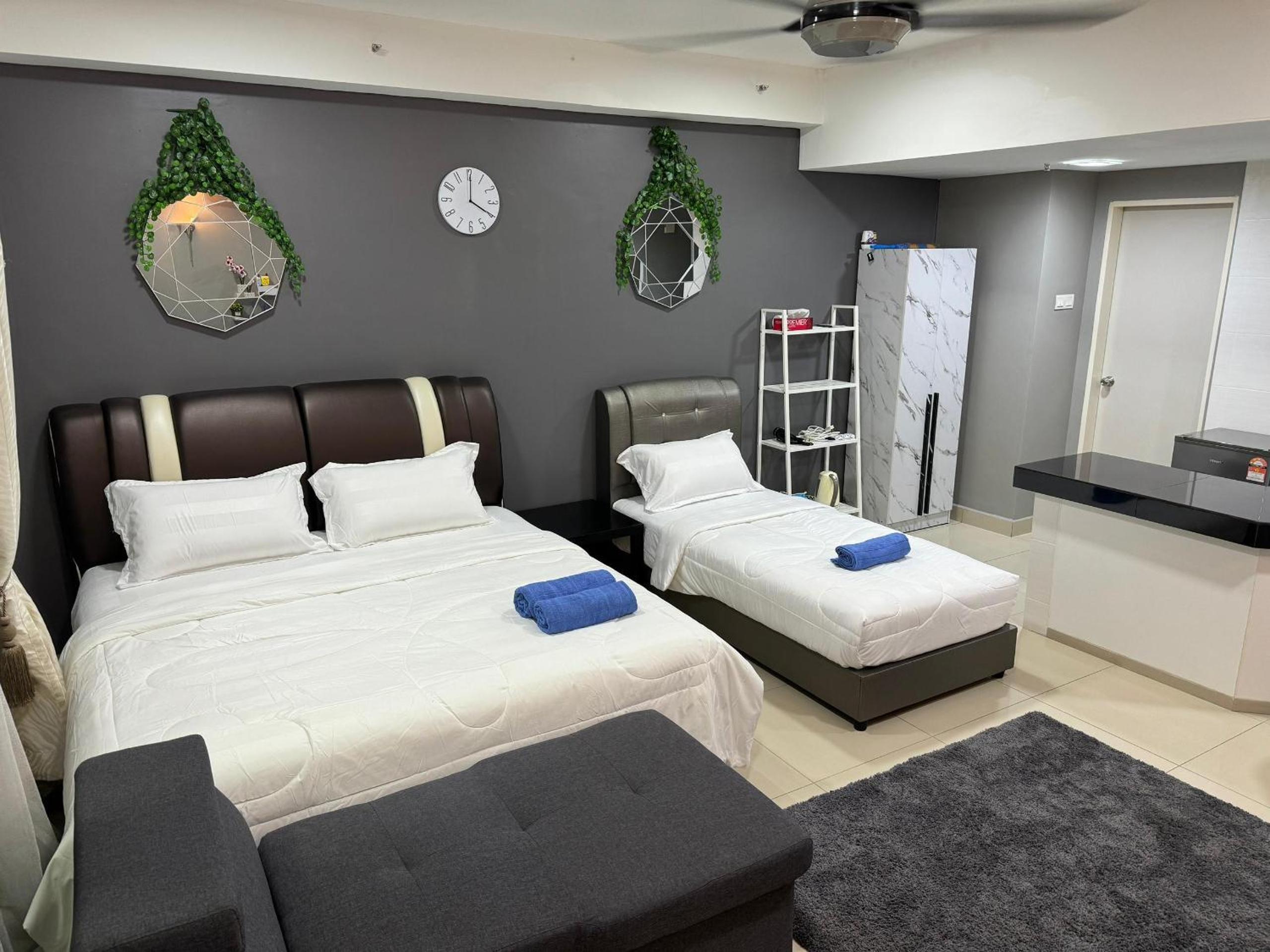 Studio With Sofa Bed photo 1