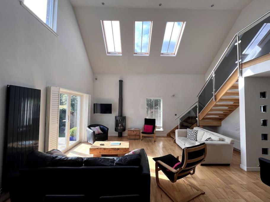 Three-Bedroom House photo 1