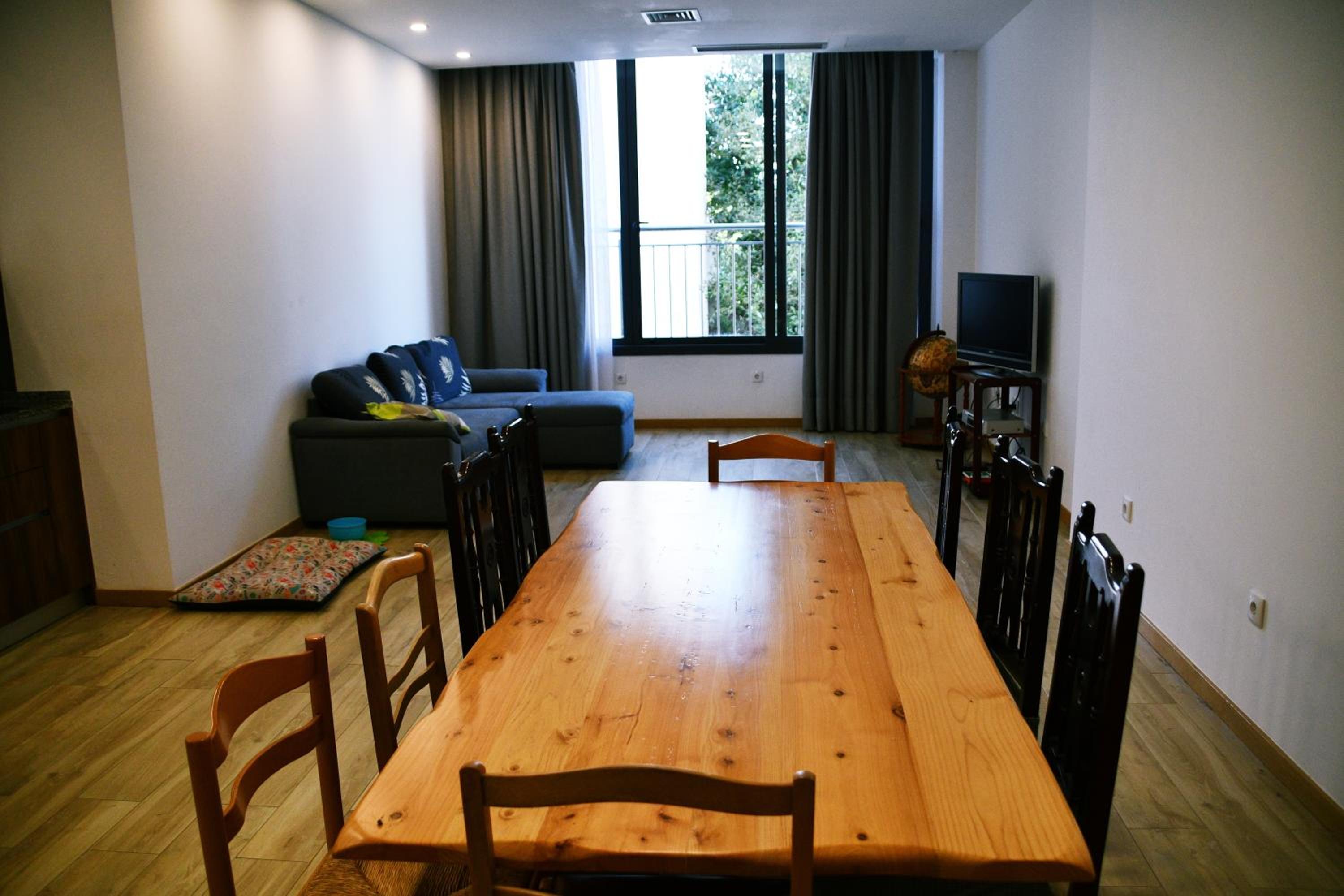 Three-Bedroom Apartment photo 3