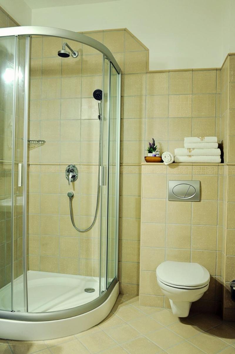 Deluxe Double Room - Photo 10
