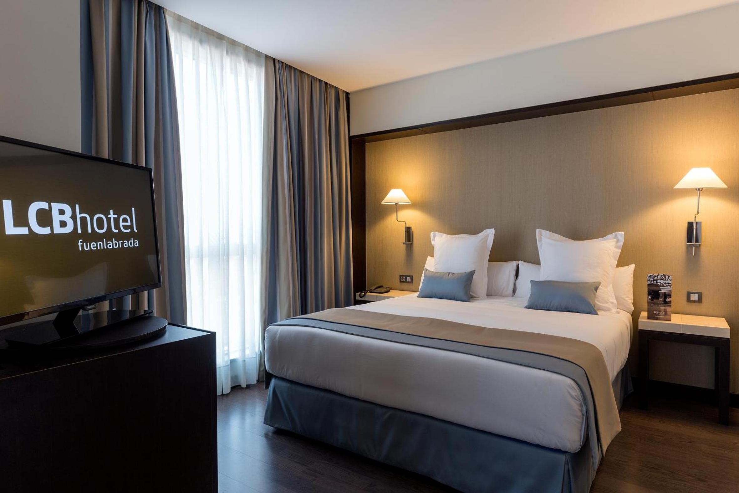 Double Room - Photo 7