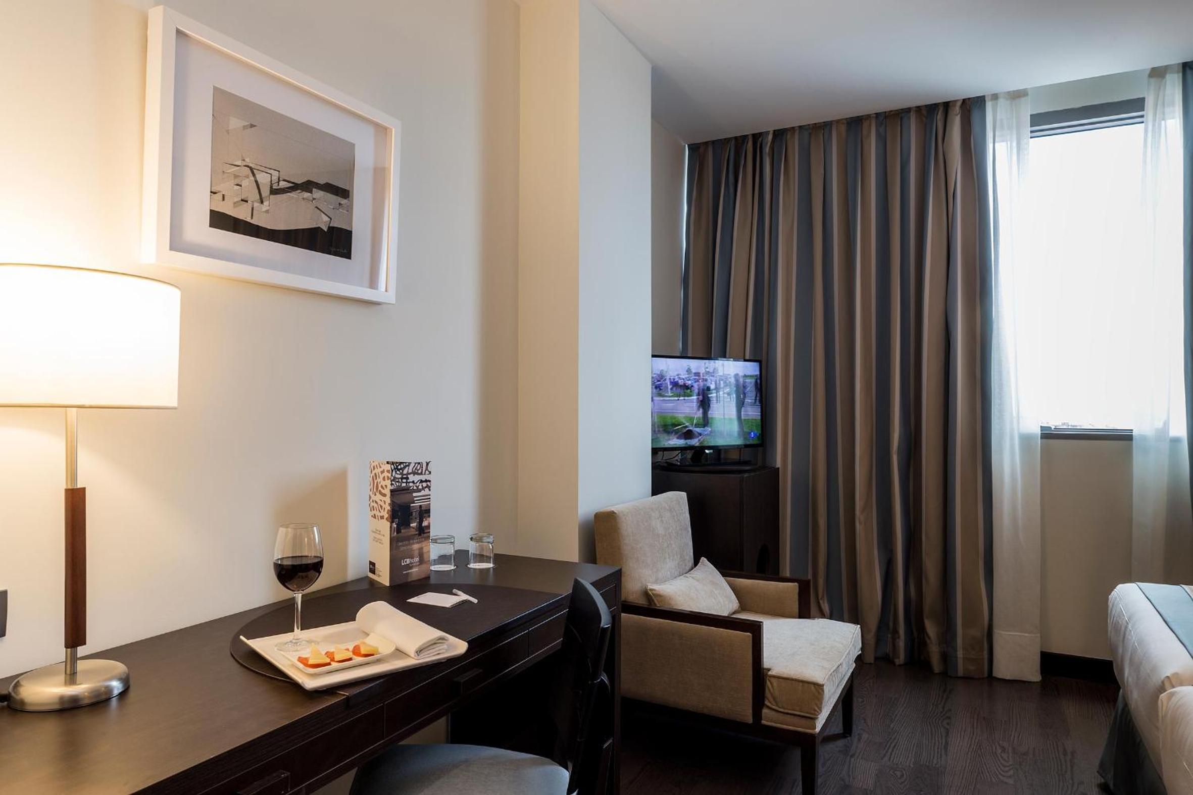 Superior Double Room - Photo 1