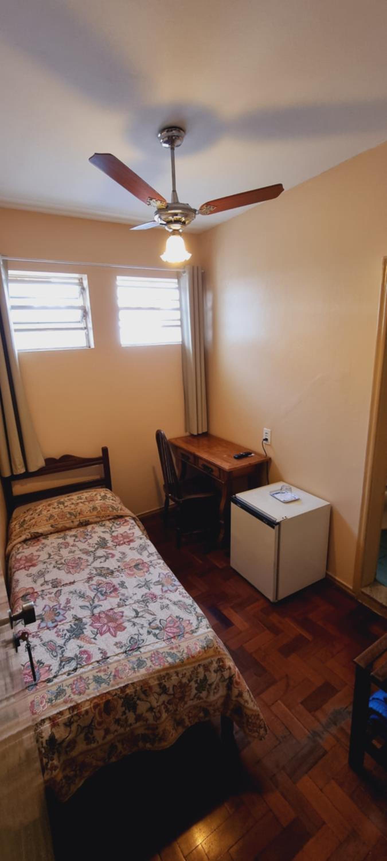 Single Room with Private Bathroom photo 1