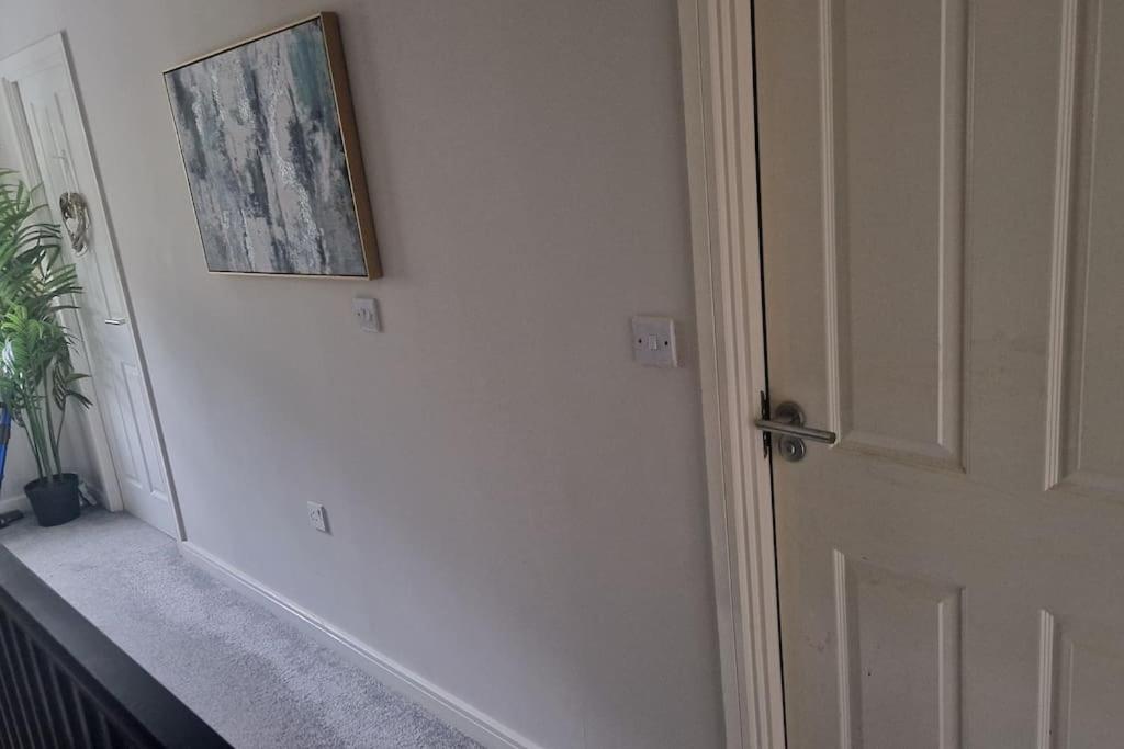 Four-Bedroom House photo 3