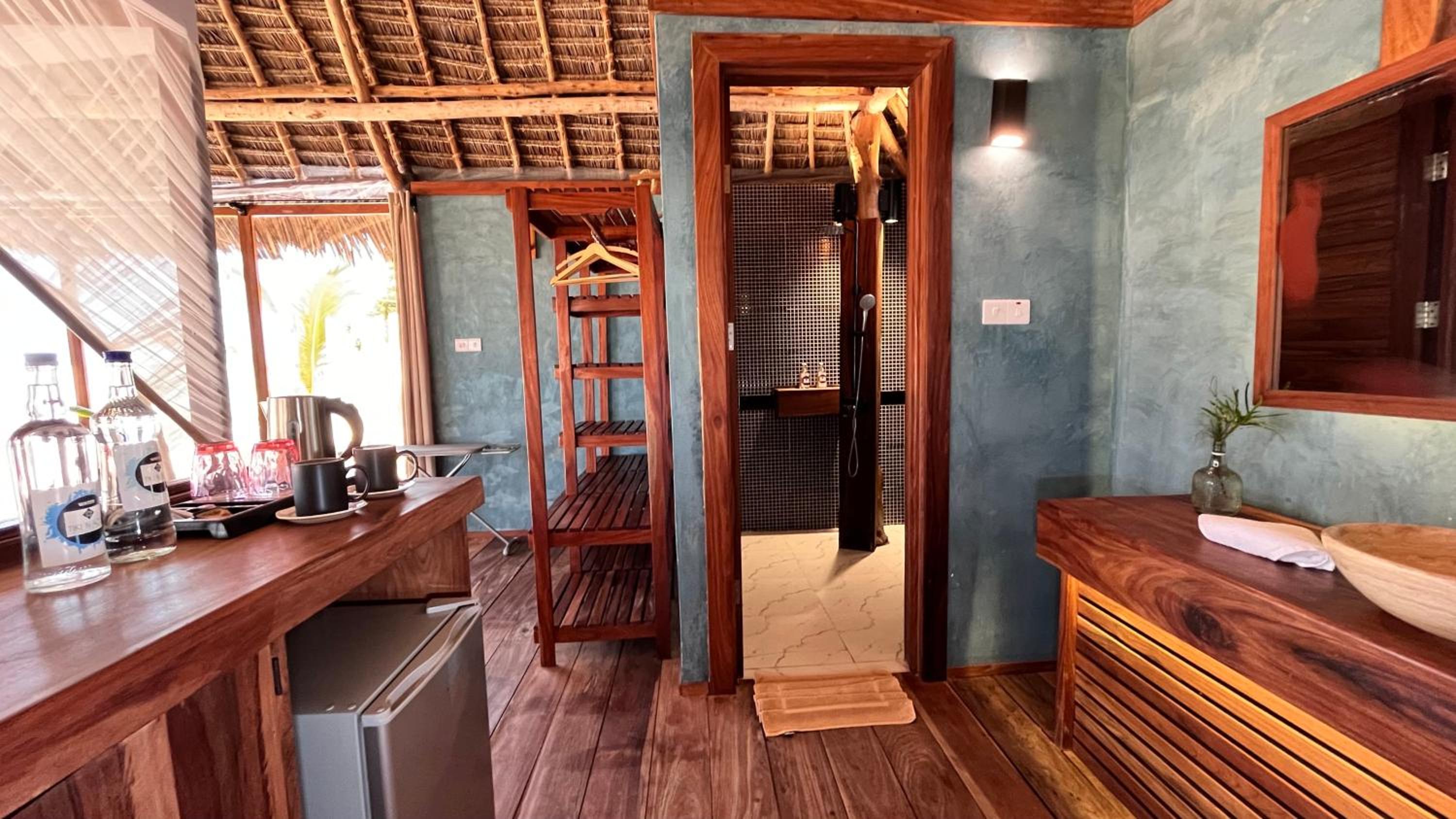 Superior Beach Front Villa photo 1