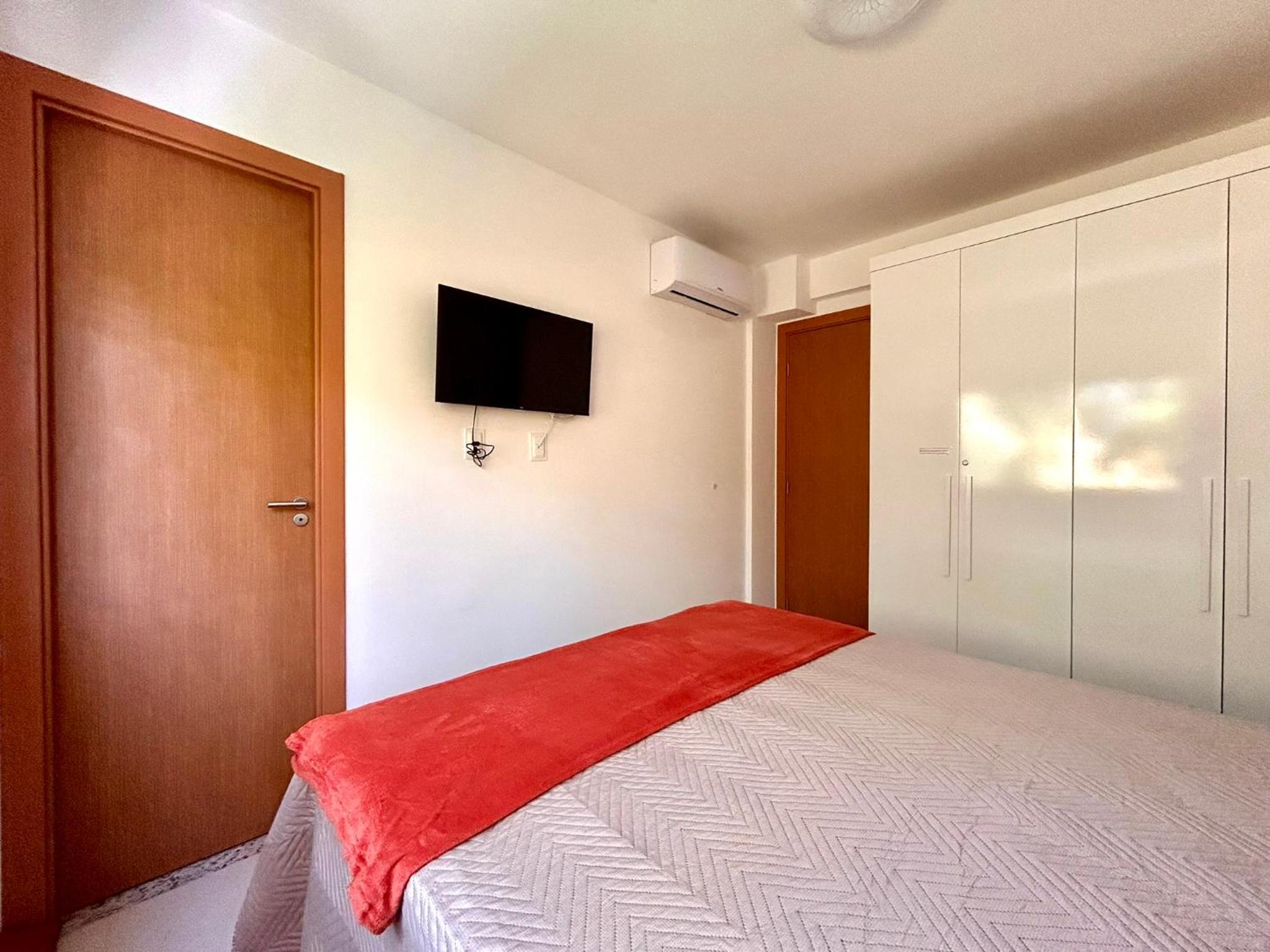 Three-Bedroom Apartment photo 2