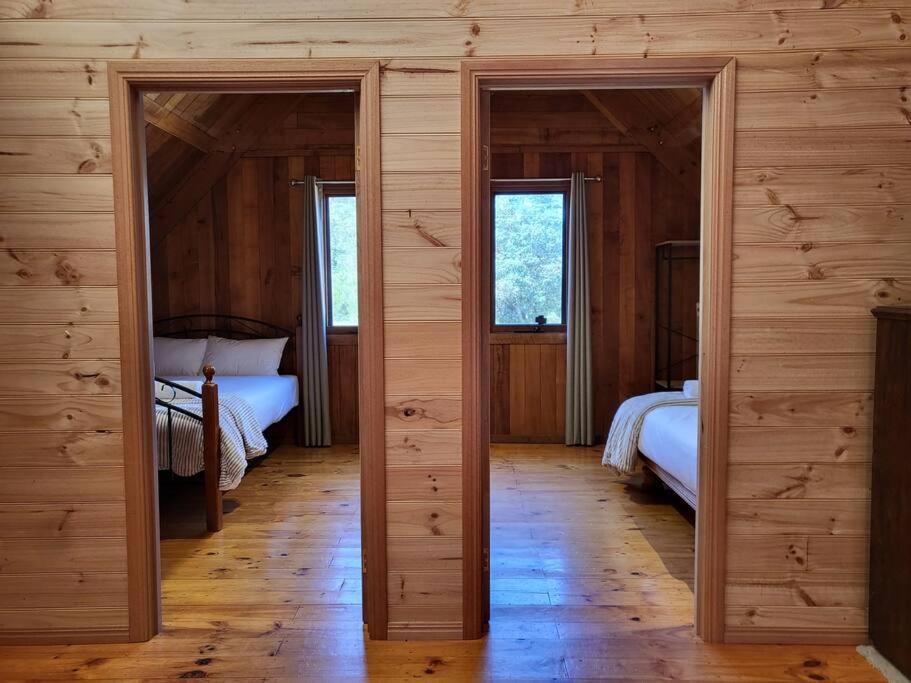 Three-Bedroom House photo 2