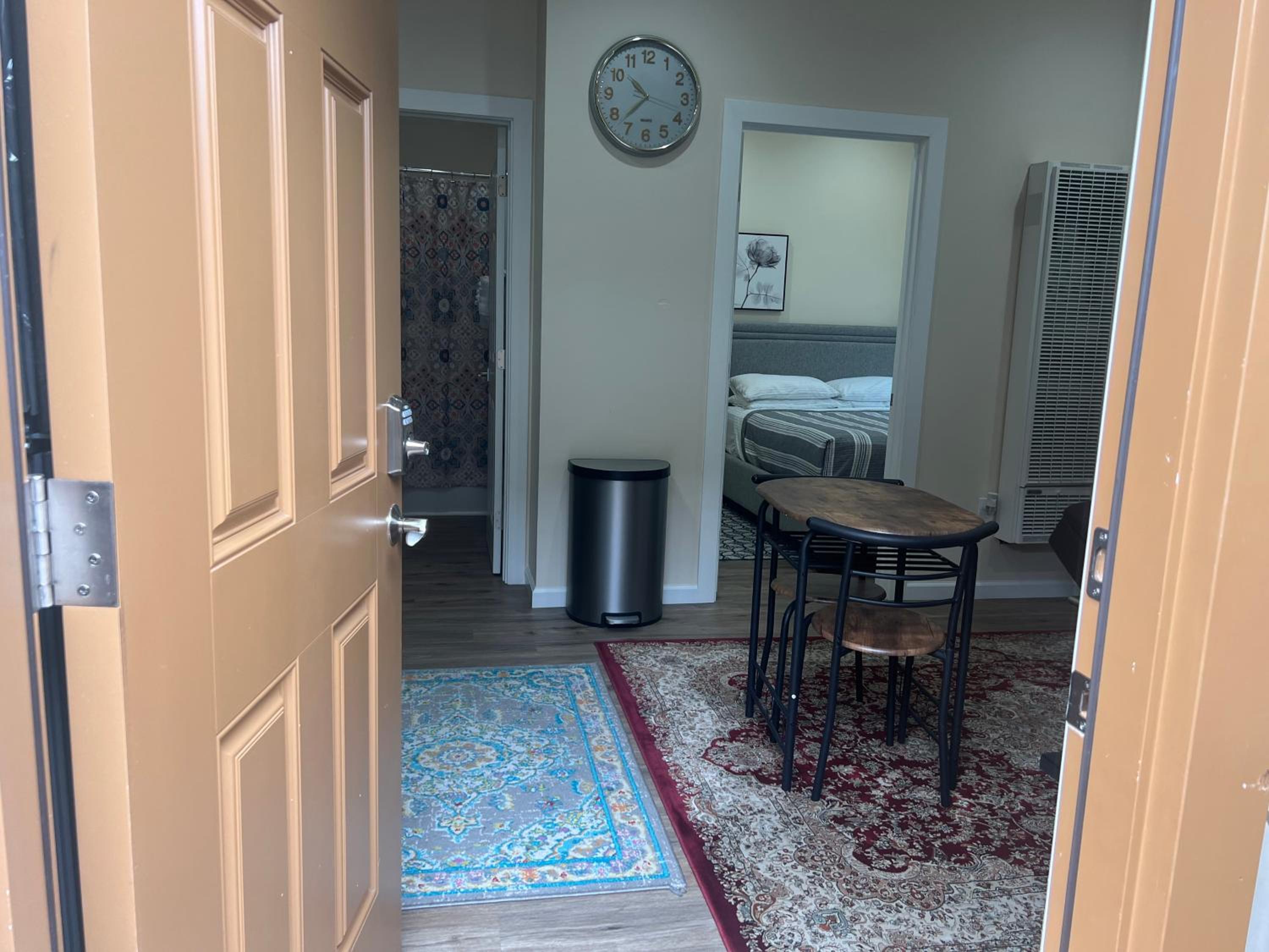 One-Bedroom House photo 2