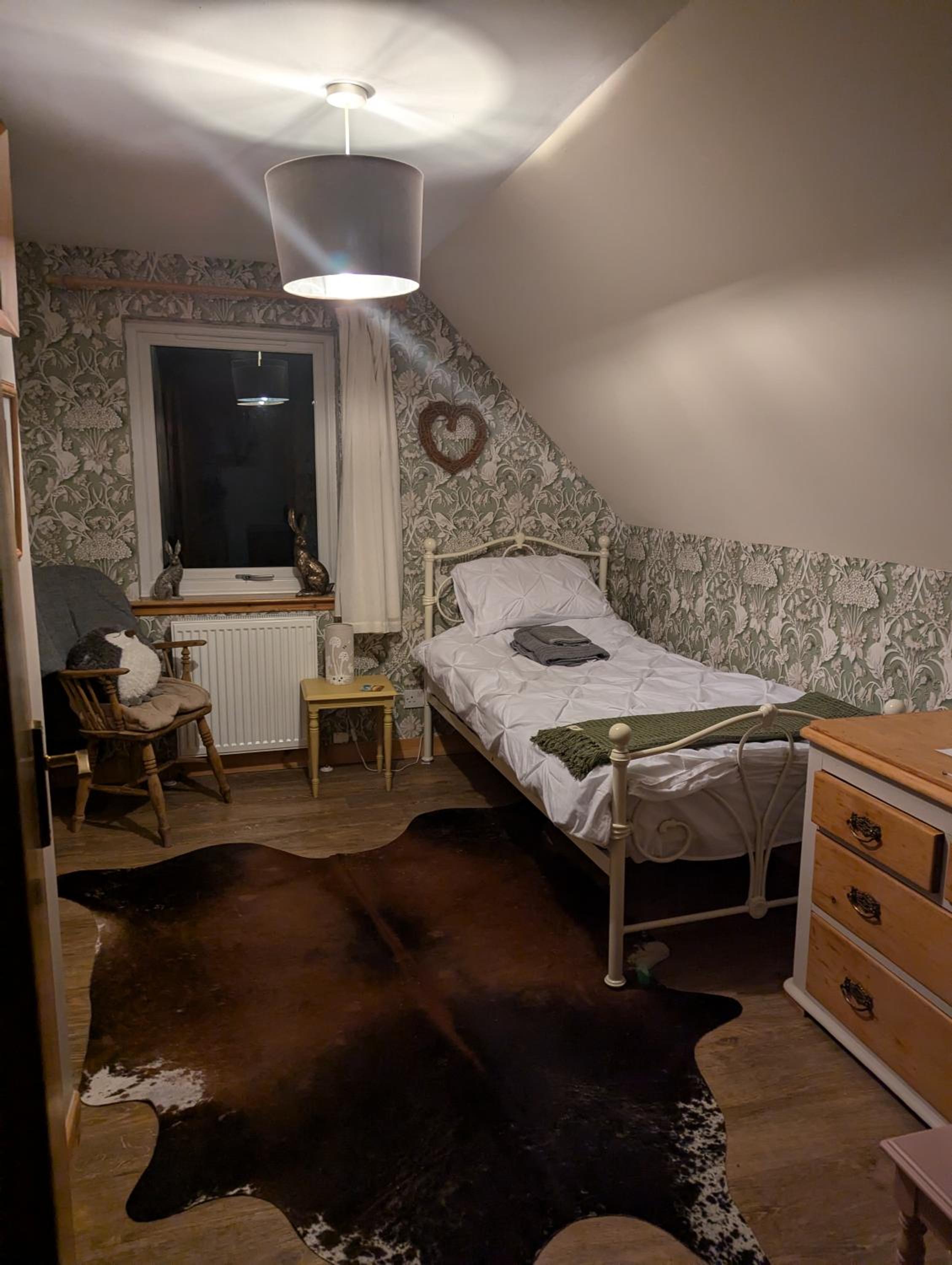 Single Room With Private Bathroom photo 1
