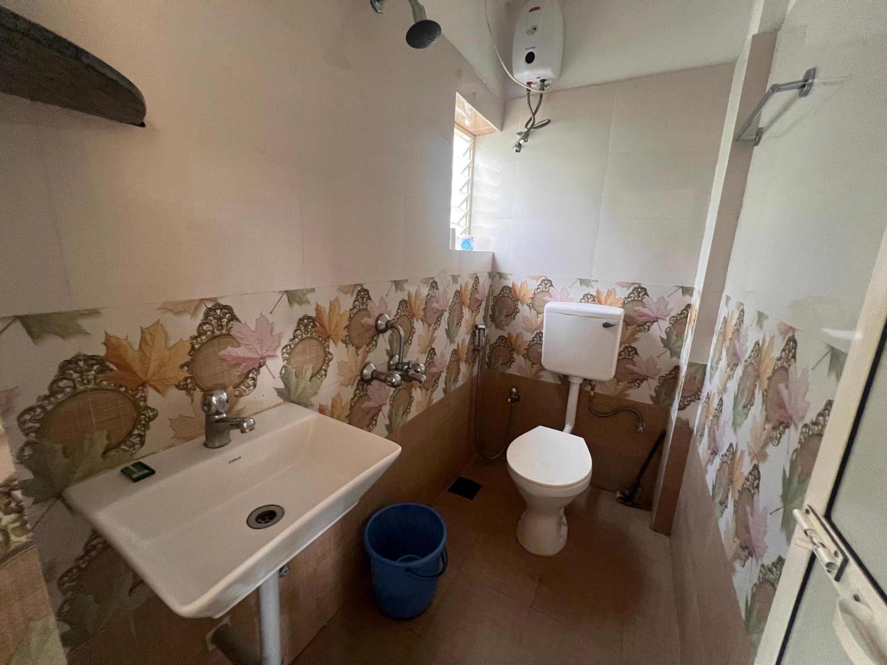 Studio Apartment photo 2