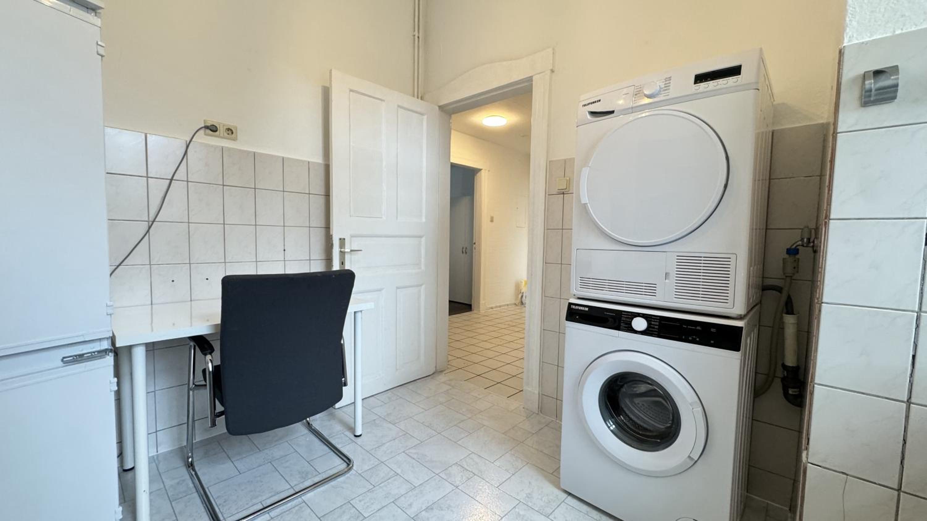 Three-Bedroom Apartment photo 2