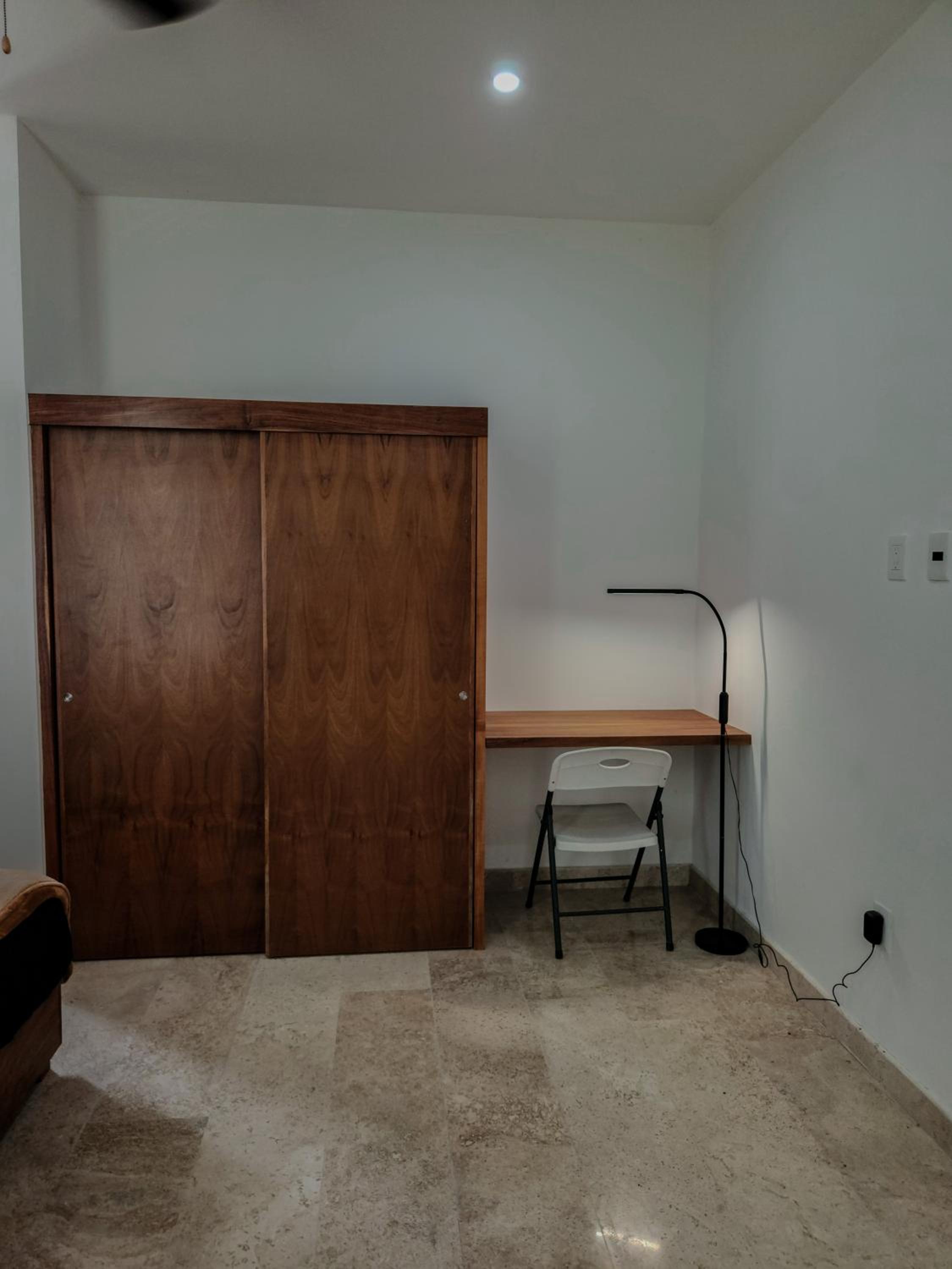 Deluxe King Suite photo 3