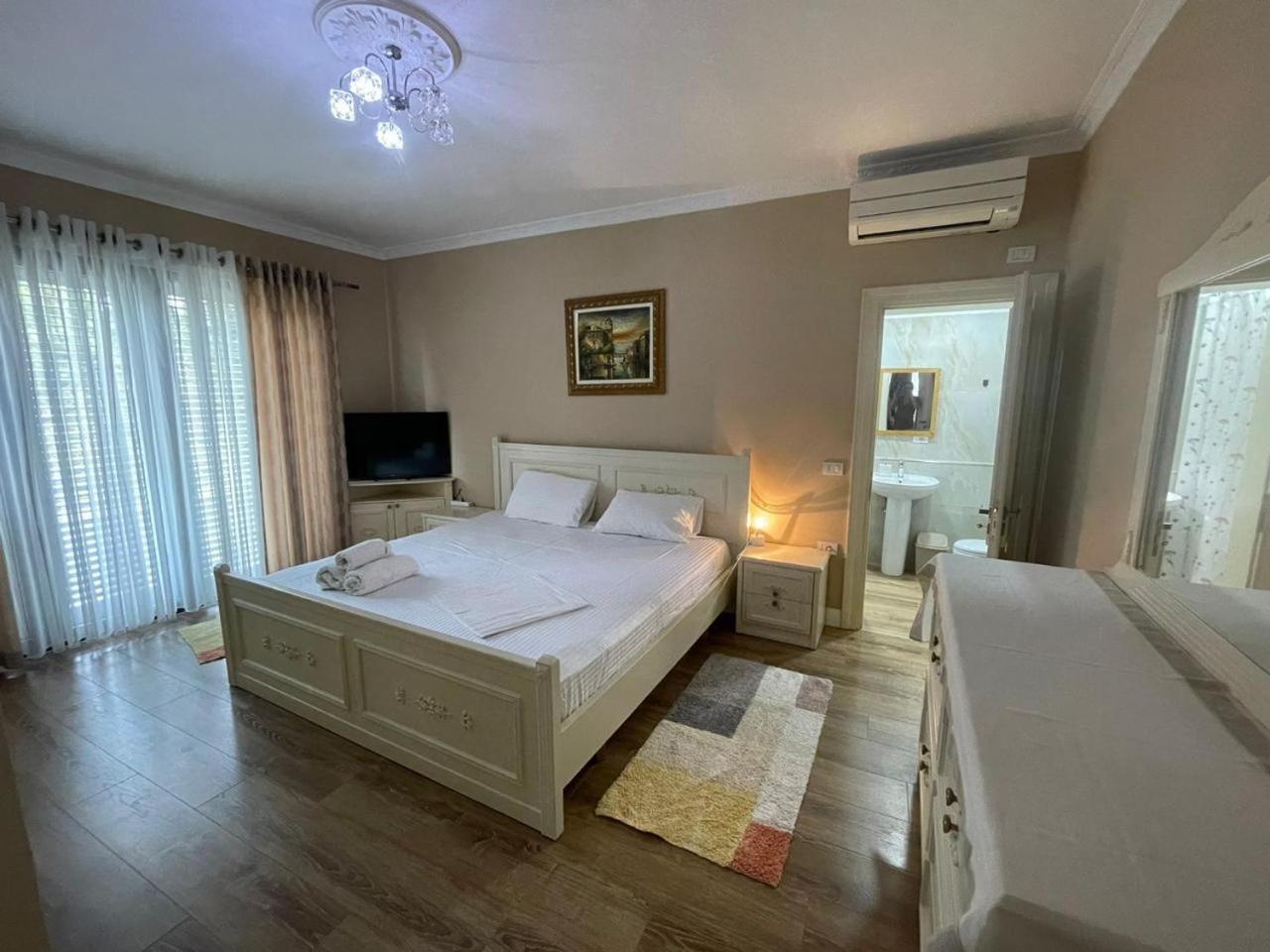 One-Bedroom Villa