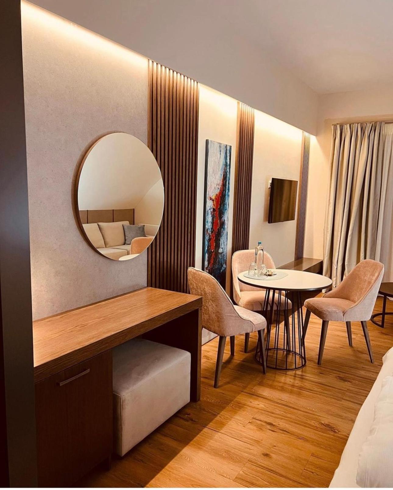 Junior Suite - Photo 11