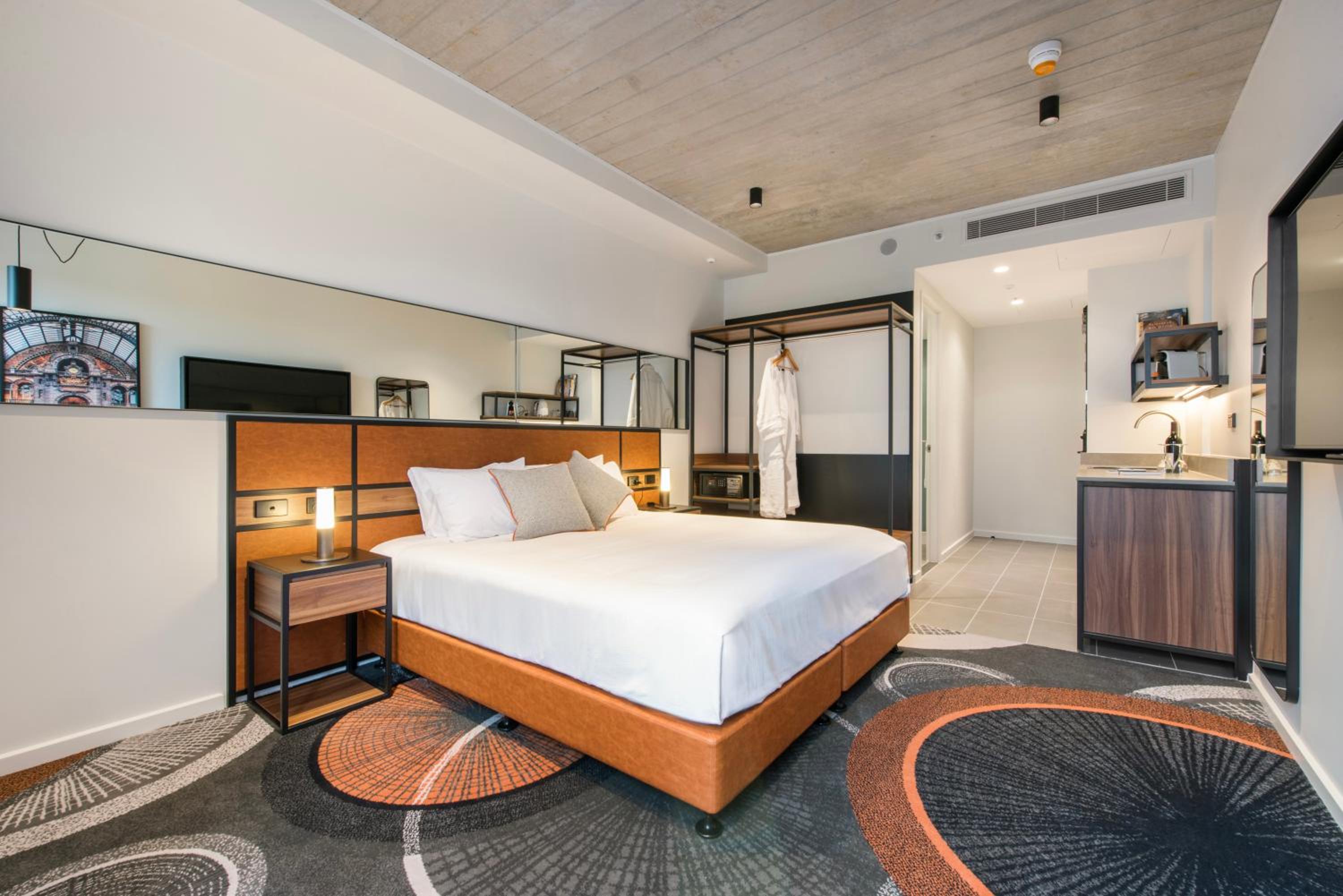 Executive King Room with Balcony