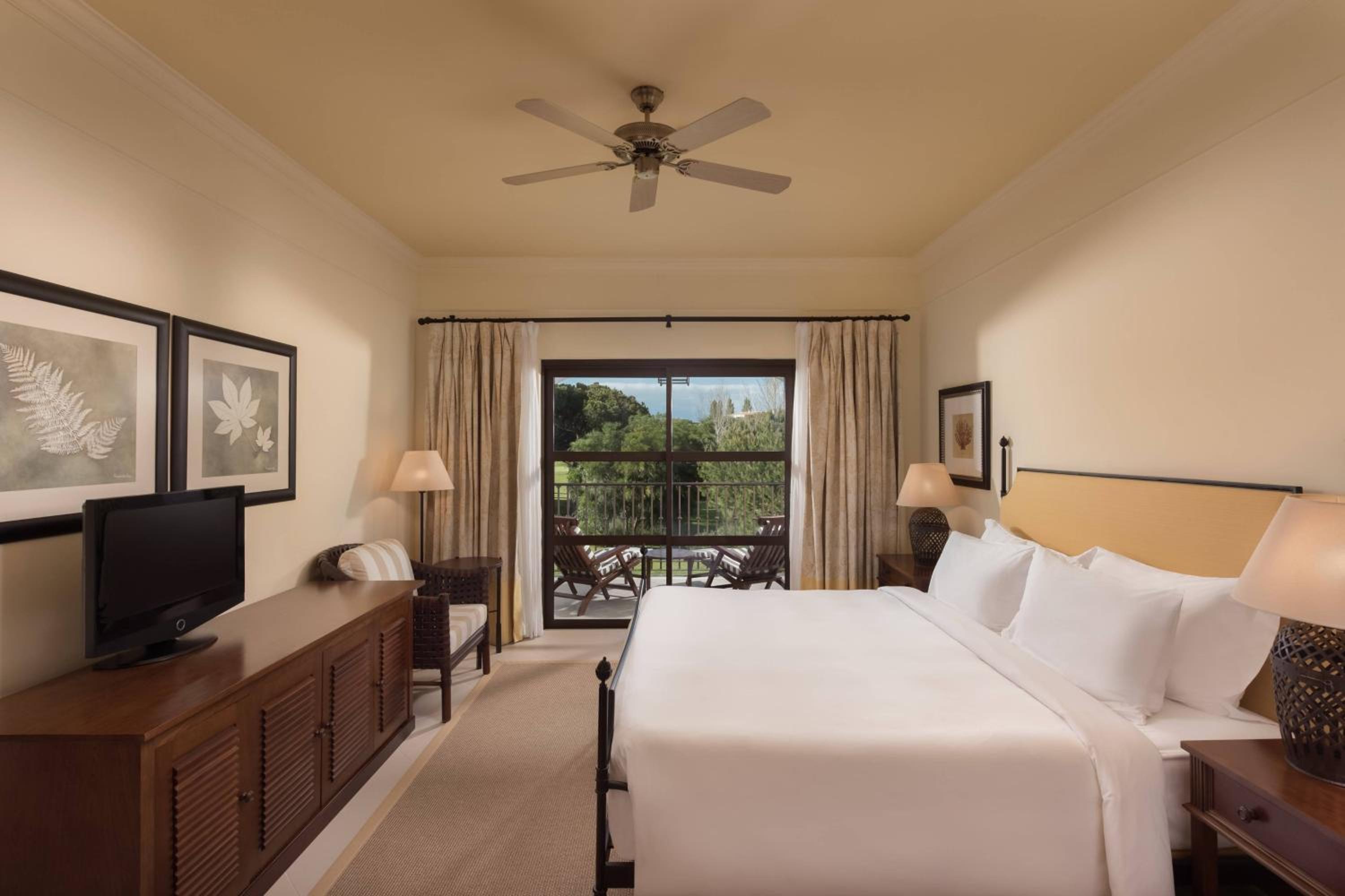 2 Bedroom Residence, Top floor - Photo 10
