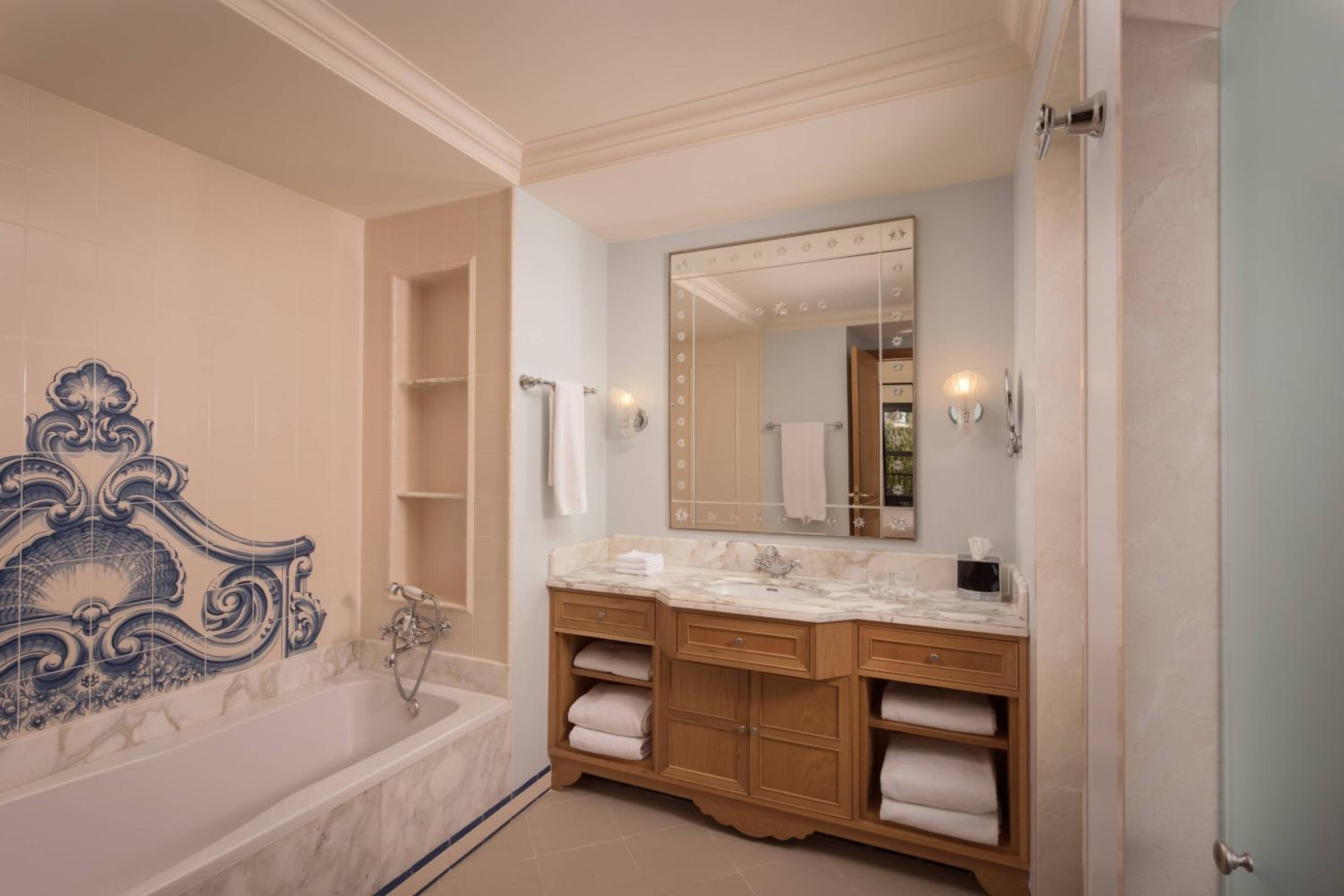 Two-Bedroom Apartment - Photo 8