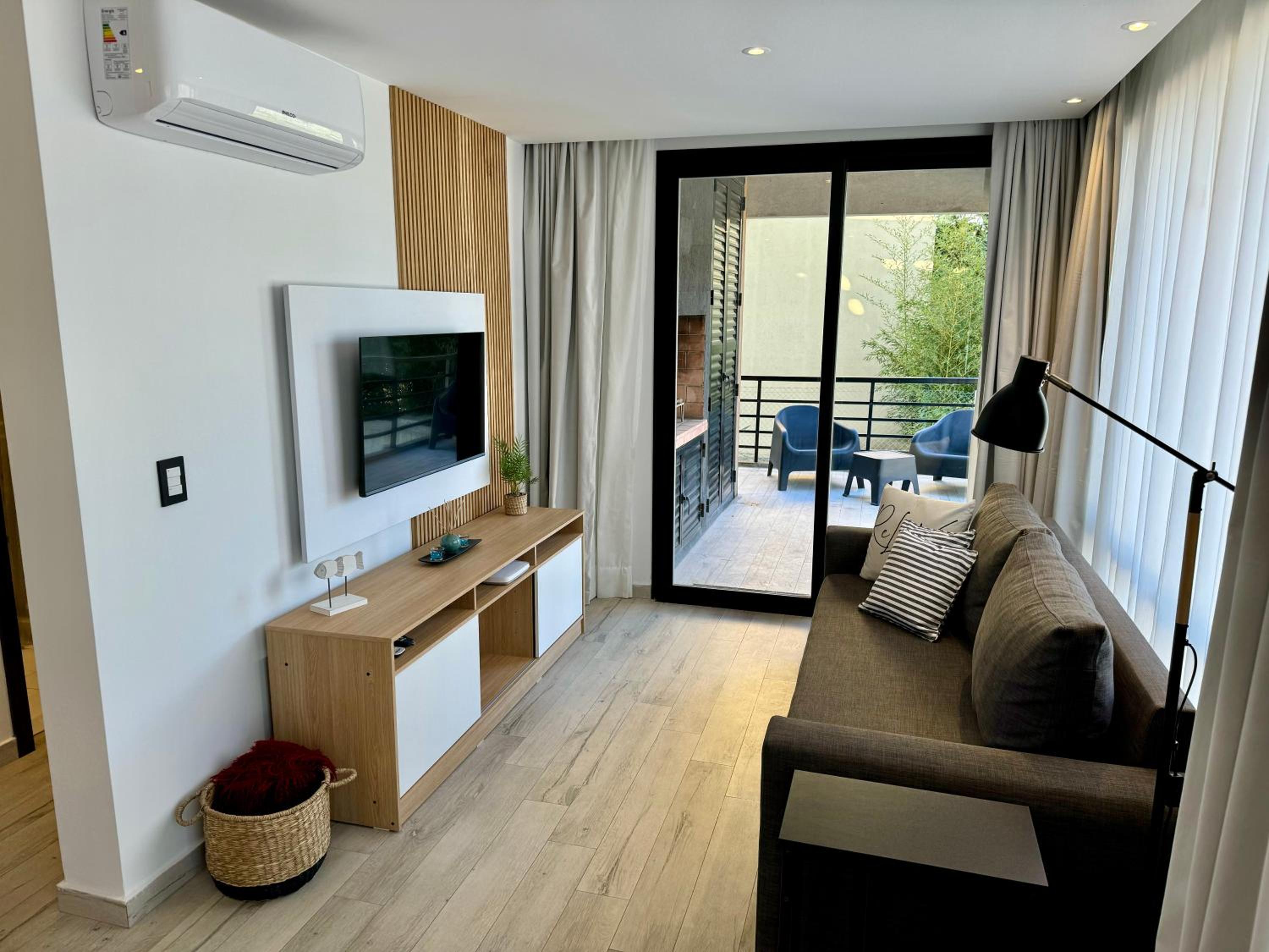 Superior One-Bedroom Apartment photo 1