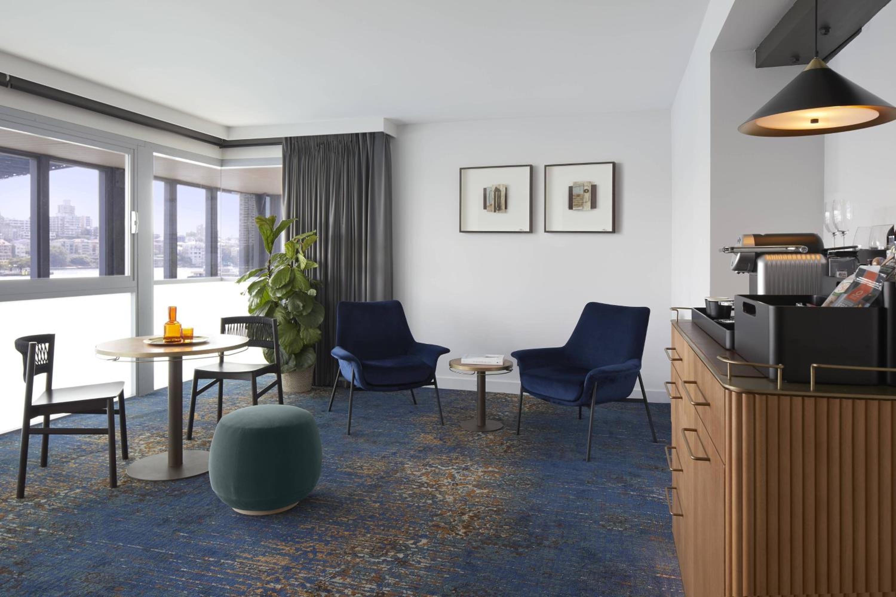 Vise Admiral, Suite, 1 King, Sydney Harbor view thumbnail 6