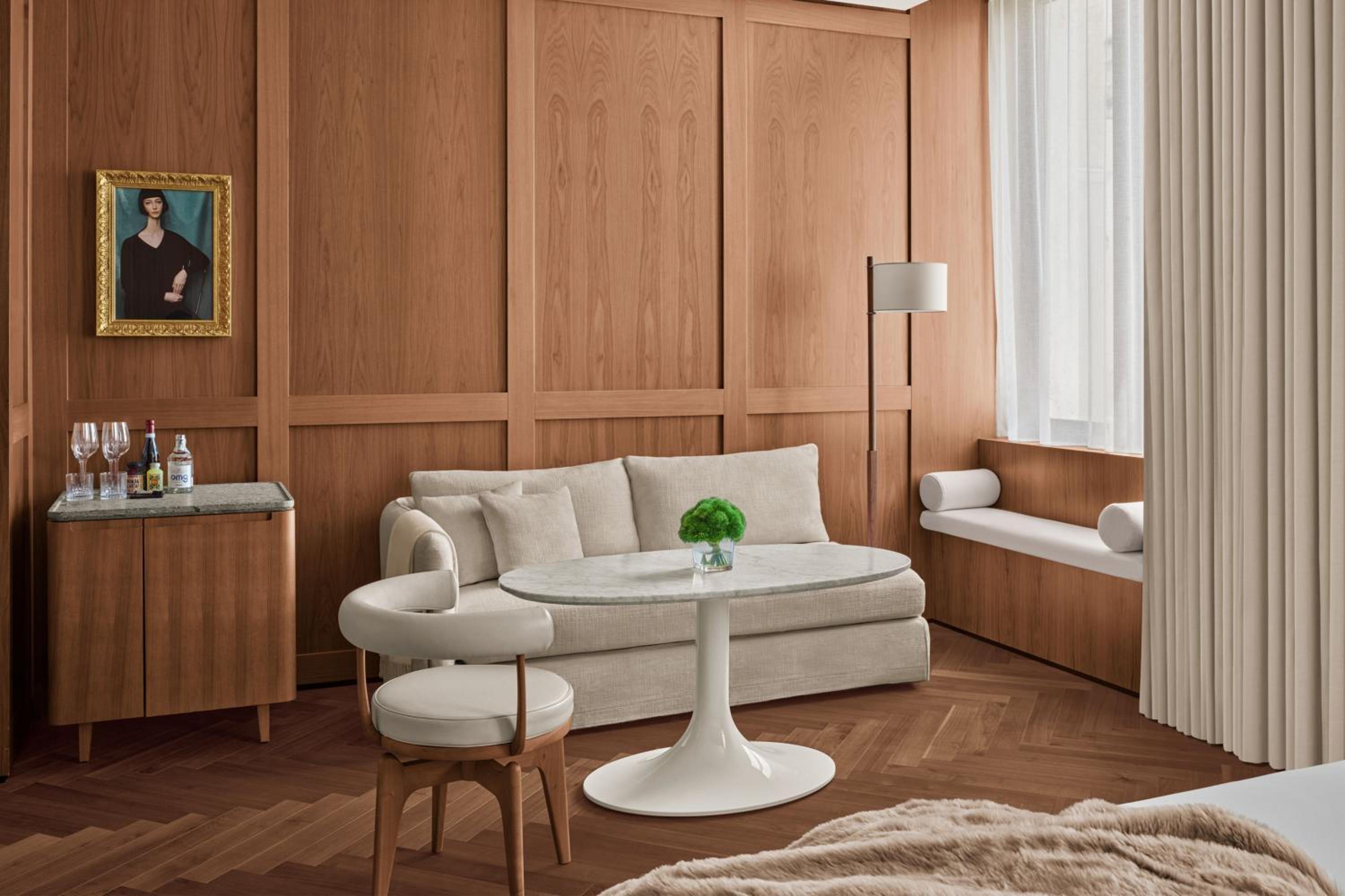 Premier King Room