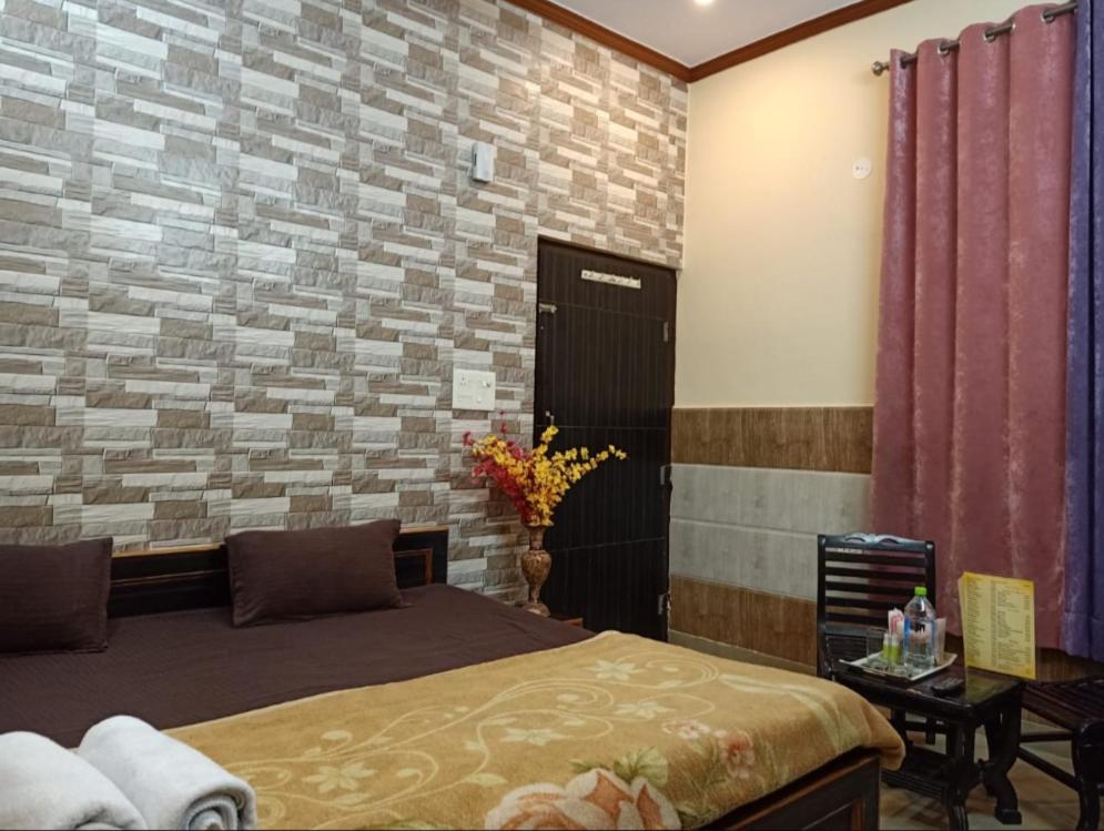 Budget Double Room photo 1