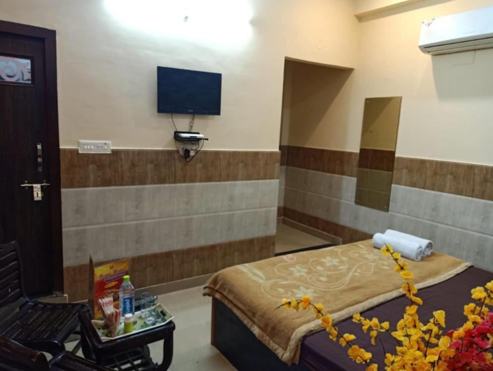 Budget Double Room photo 2