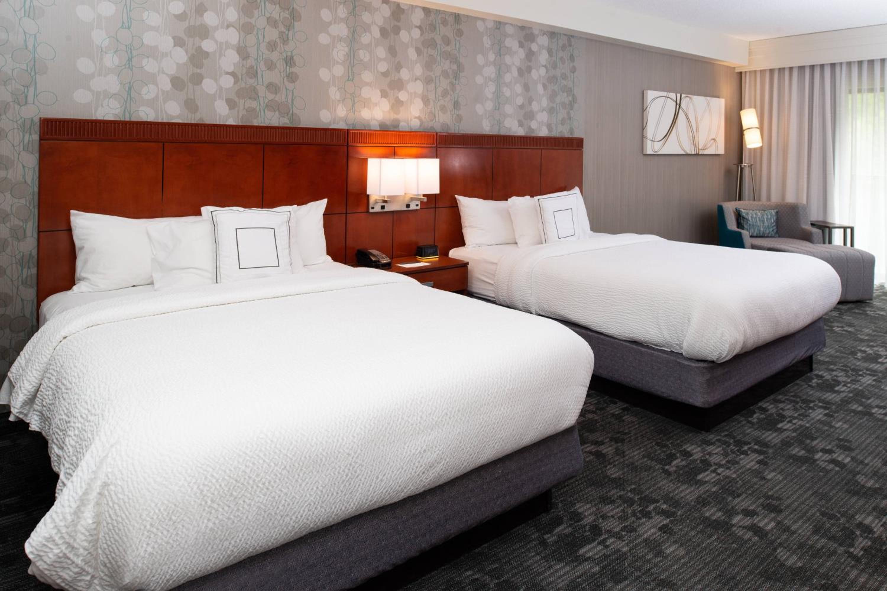 Queen Room with Two Queen Beds - Photo 1