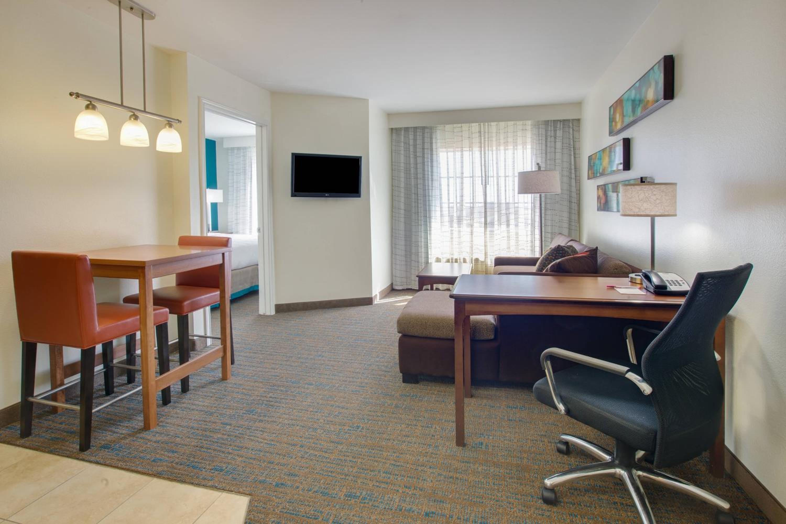 Two-Bedroom Queen Suite - Photo 1