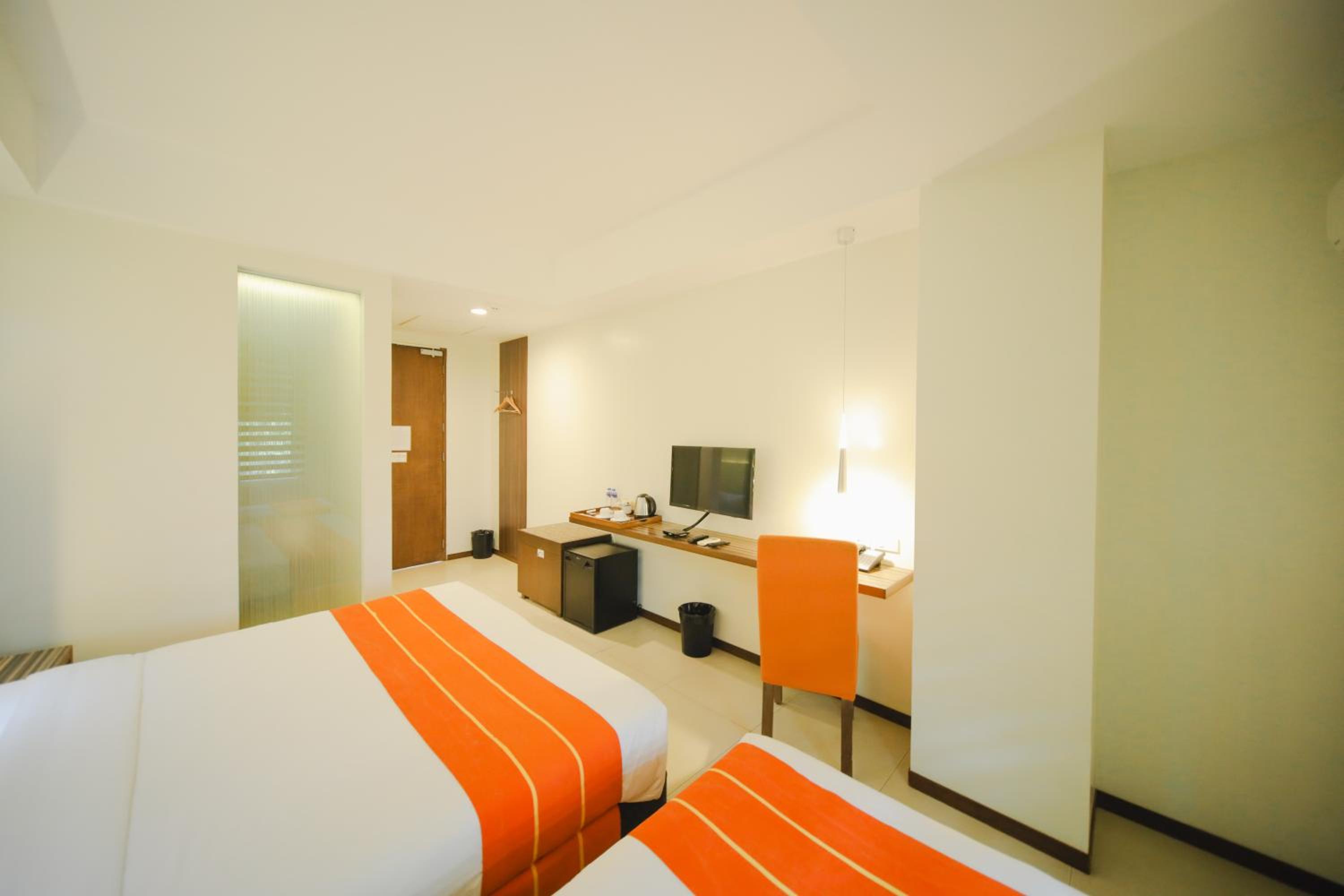 Superior Double or Twin Room photo 3