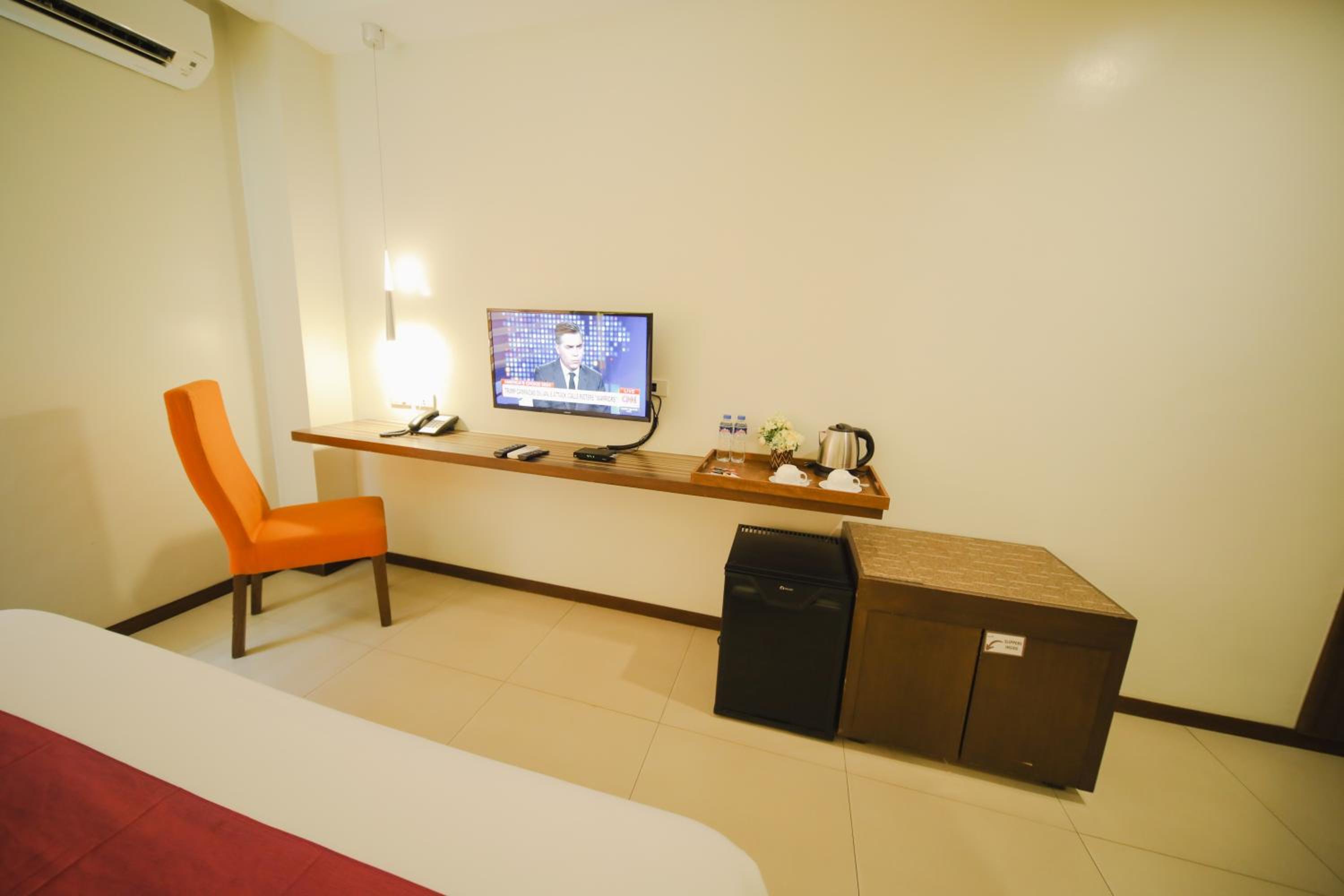 Standard Double or Twin Room photo 3