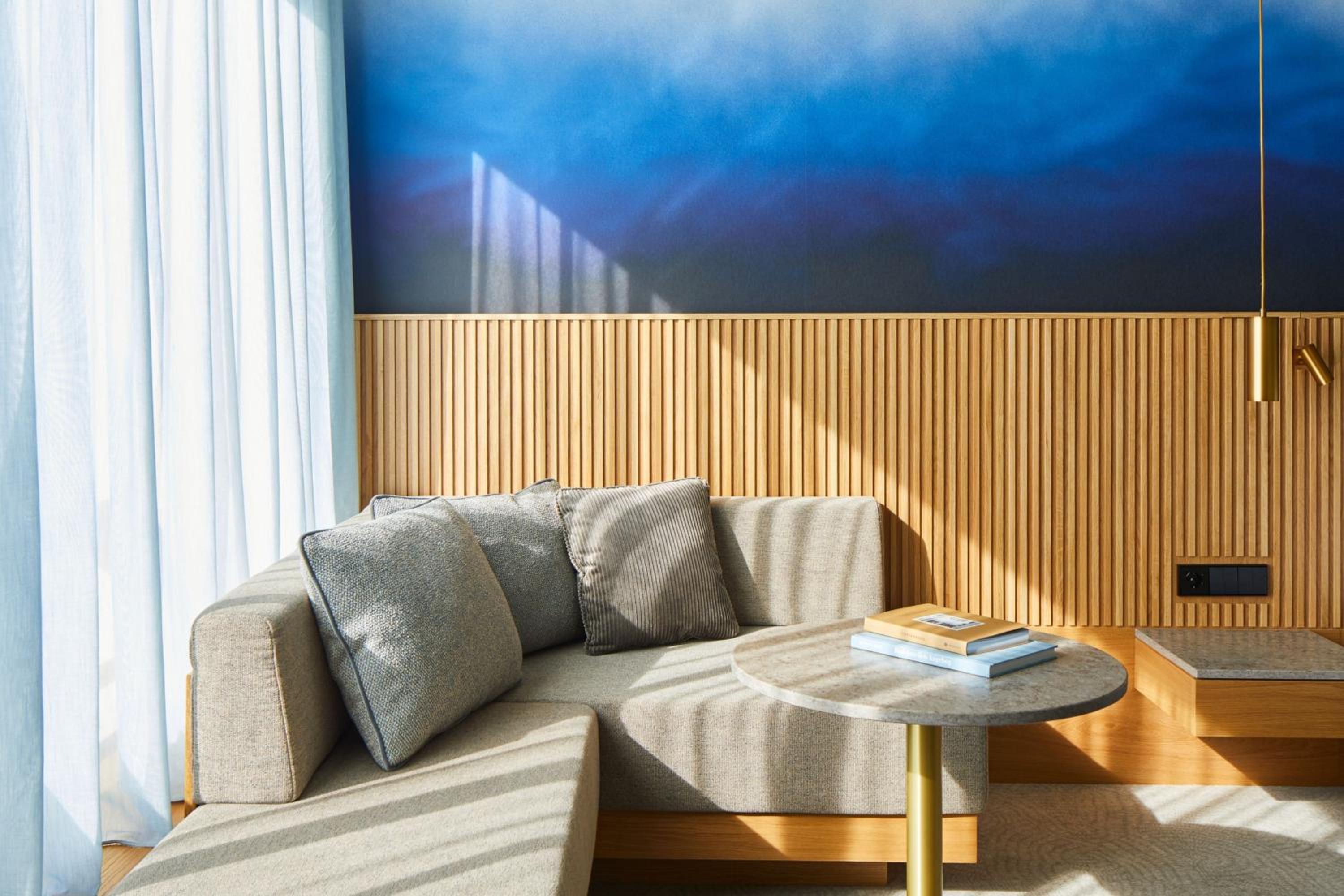Executive Room - Photo 6