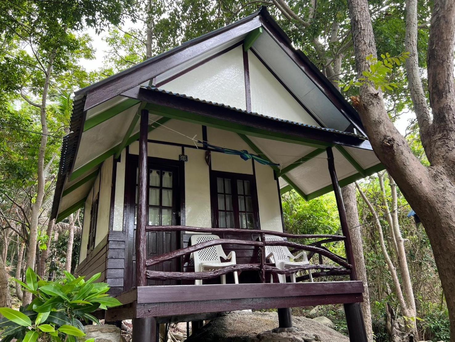 Economy Bungalow with Fan photo 3