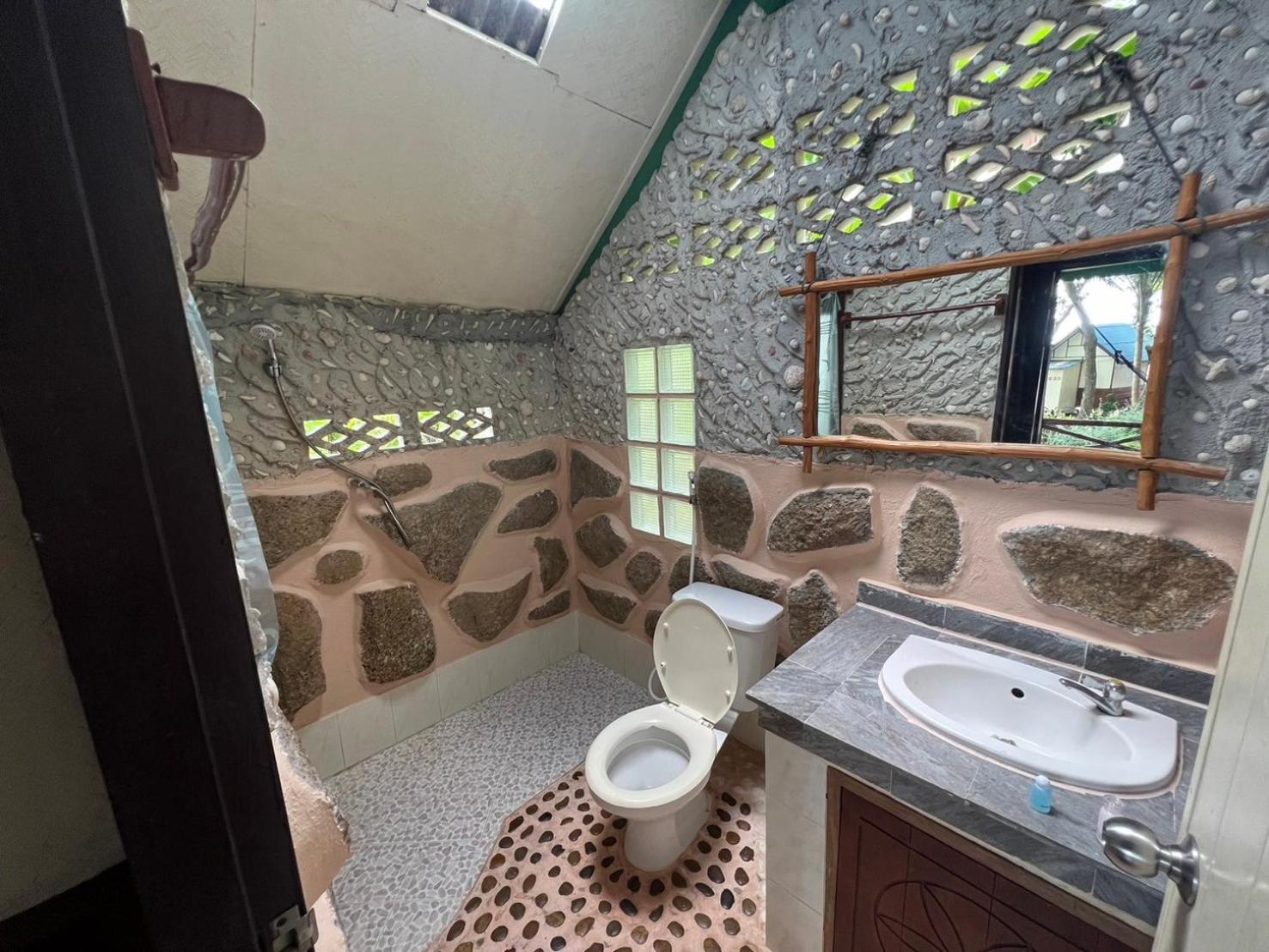 Family Bungalow with Fan photo 3