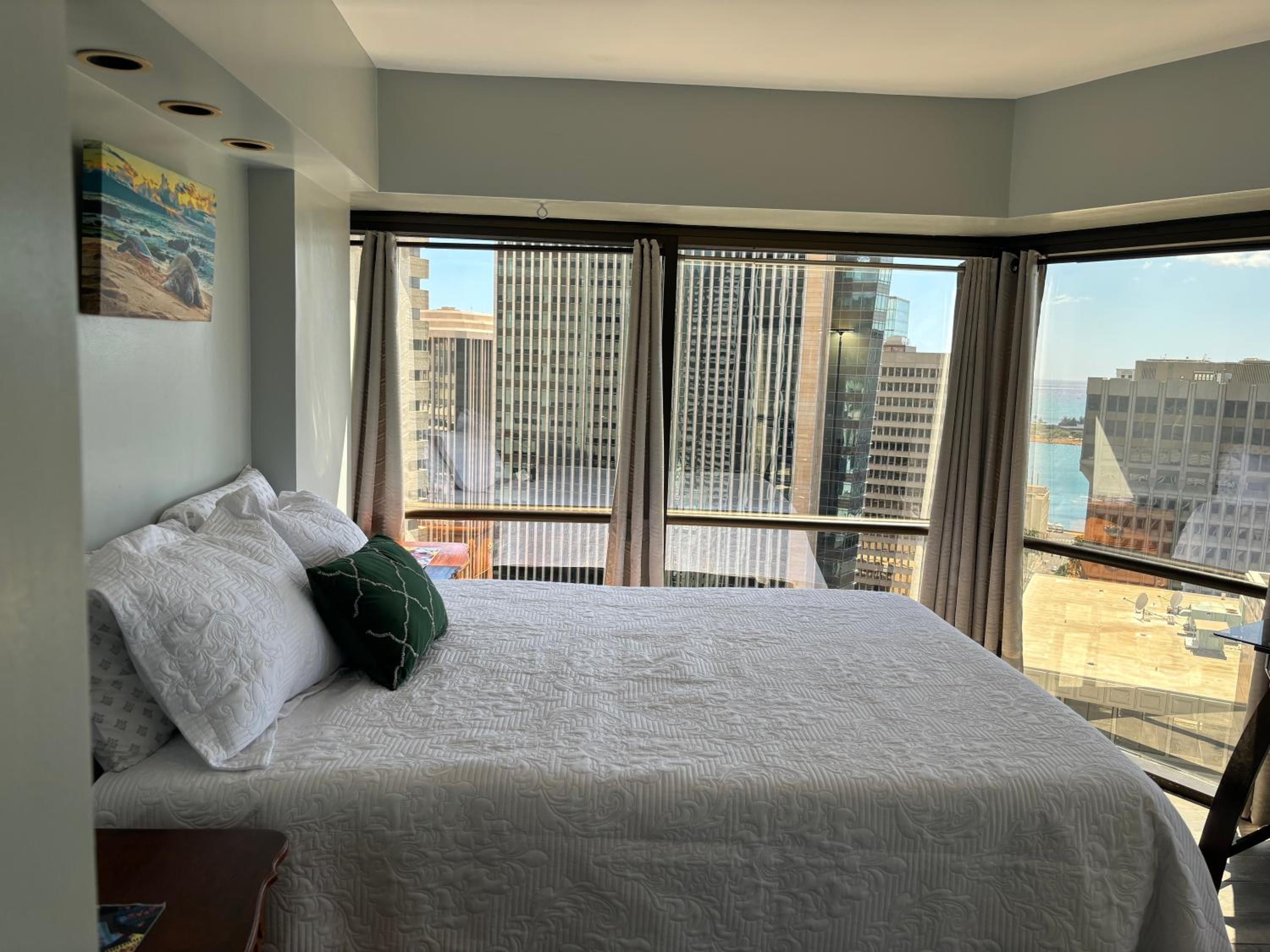 Two-Bedroom Deluxe Apartment with Ocean View