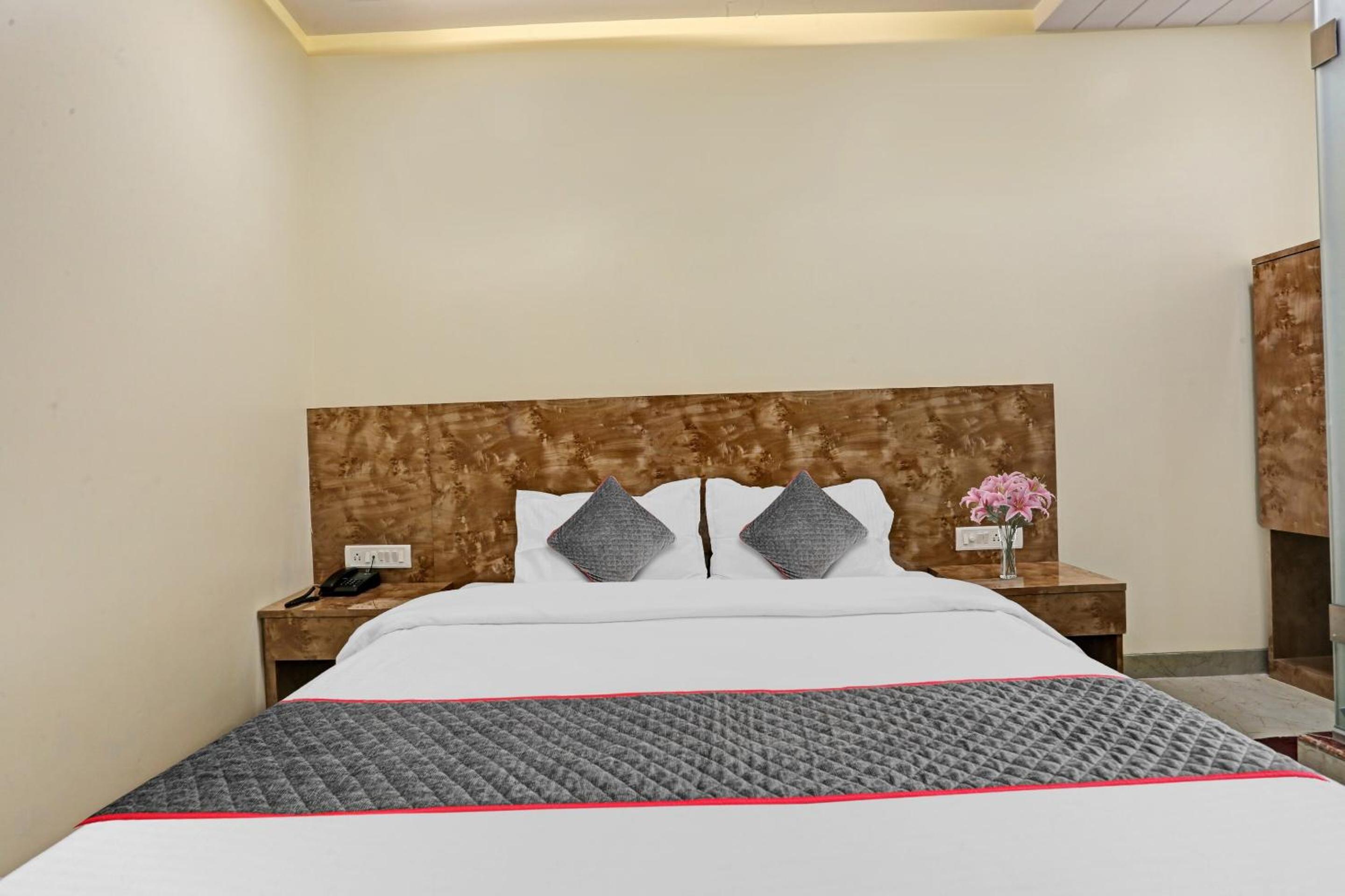 Classic Triple Room - Photo 5