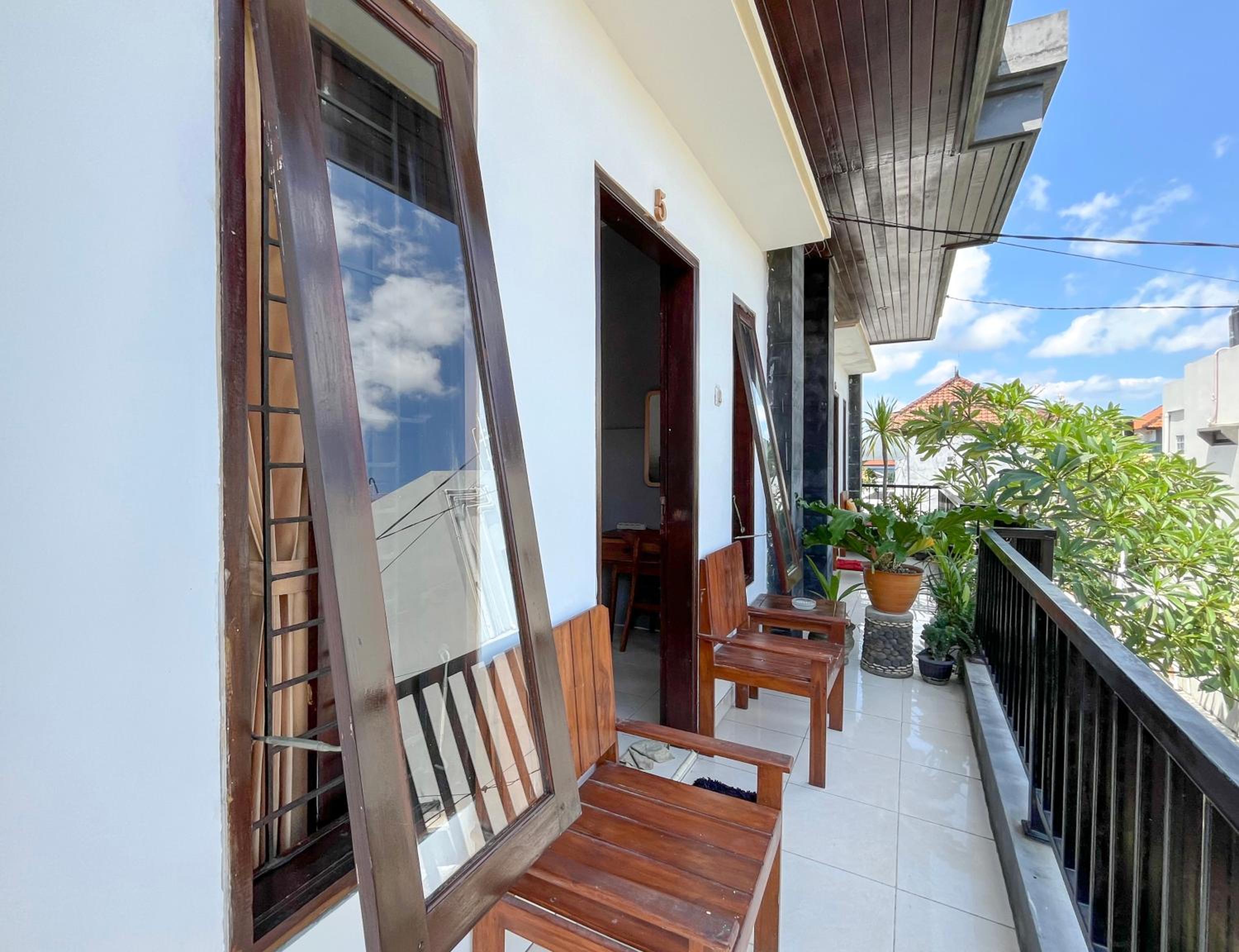 Standard Double Room - Photo 15