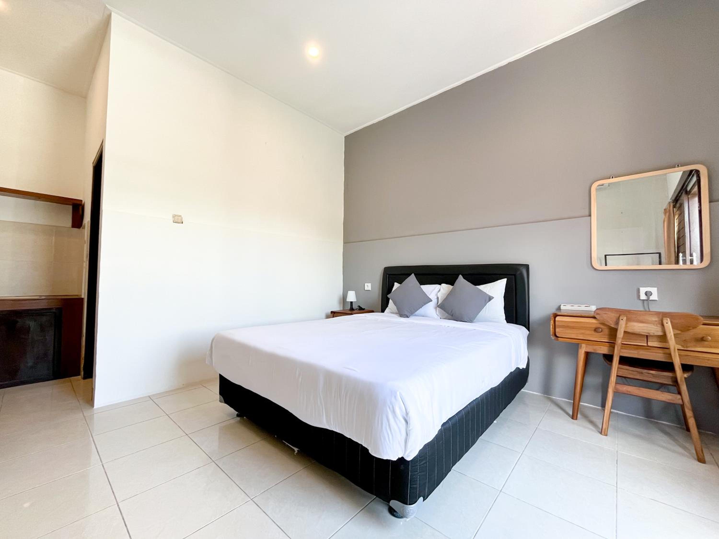 Standard Double Room - Photo 14