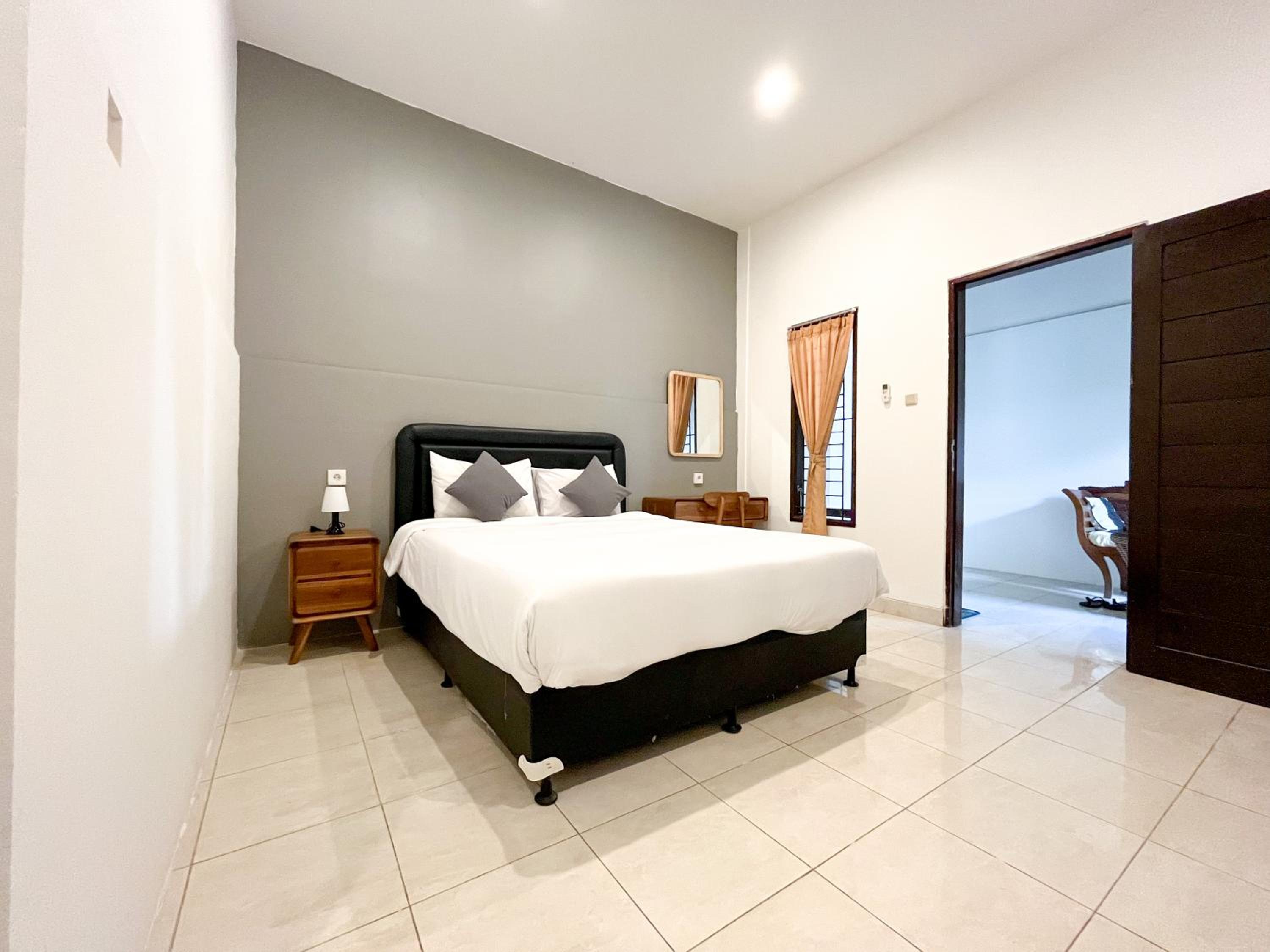 Standard Double Room - Photo 21