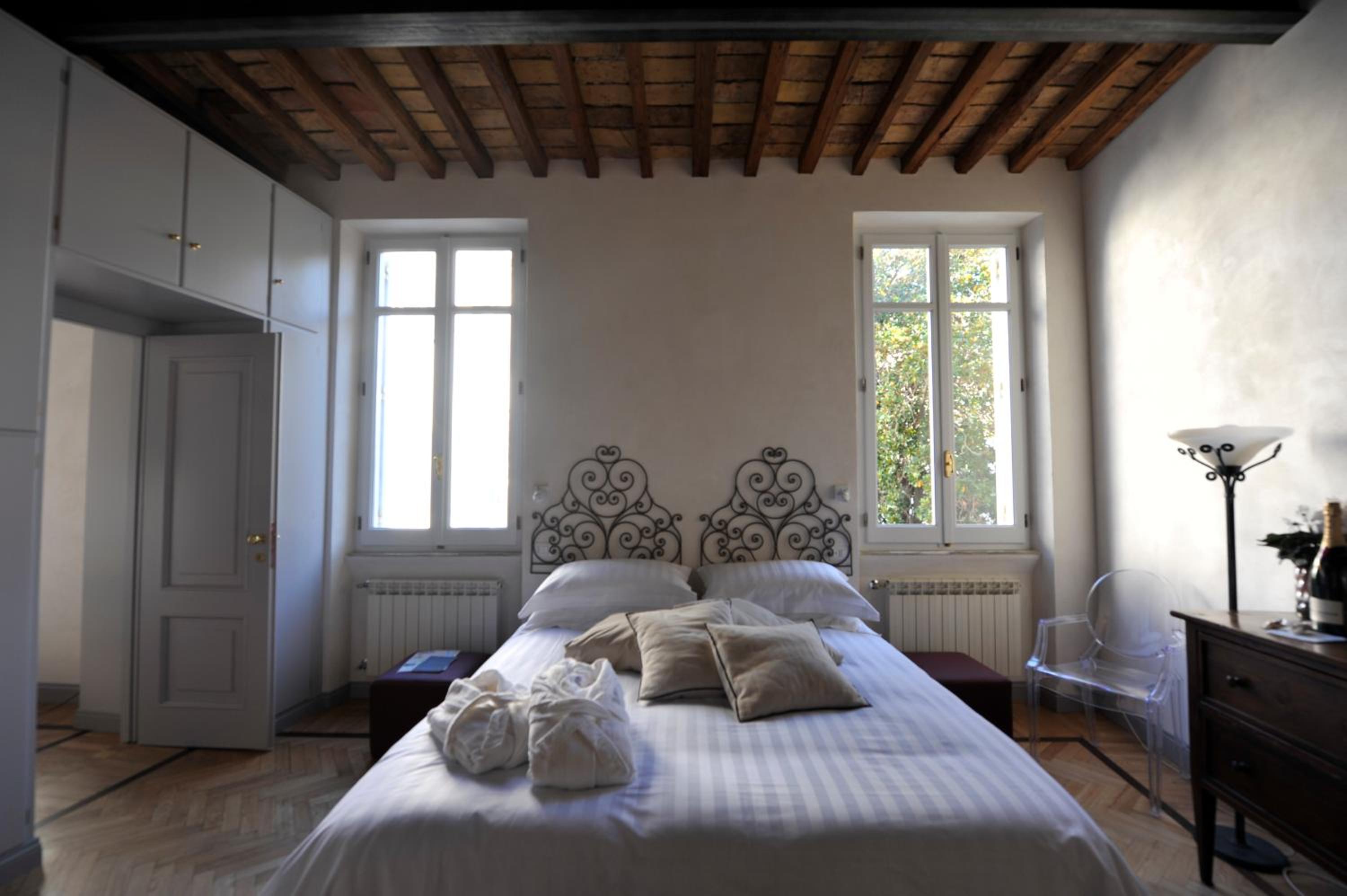 Deluxe Apartment with Garden View-Annex photo 3