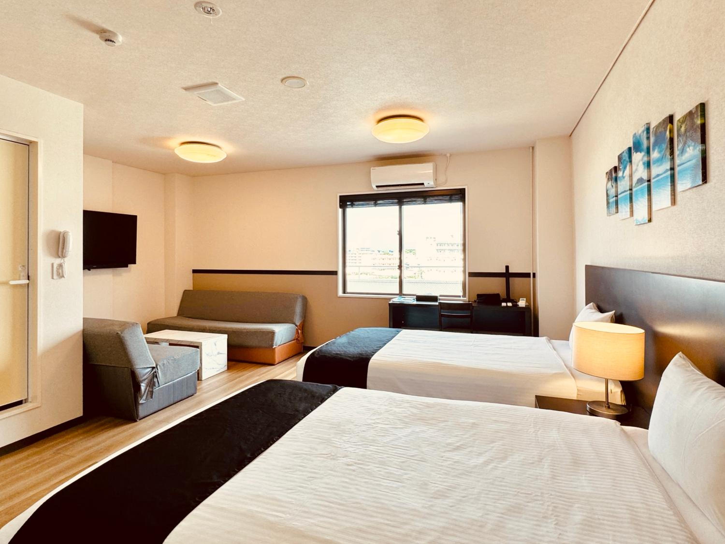 Premium Twin Room- Type B - Non Smoking