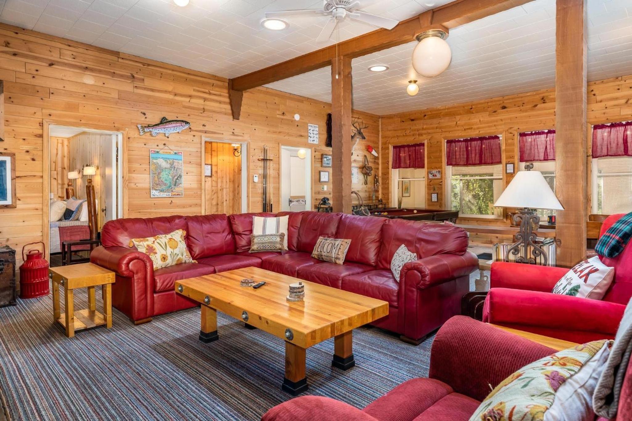 Four-Bedroom House photo 1
