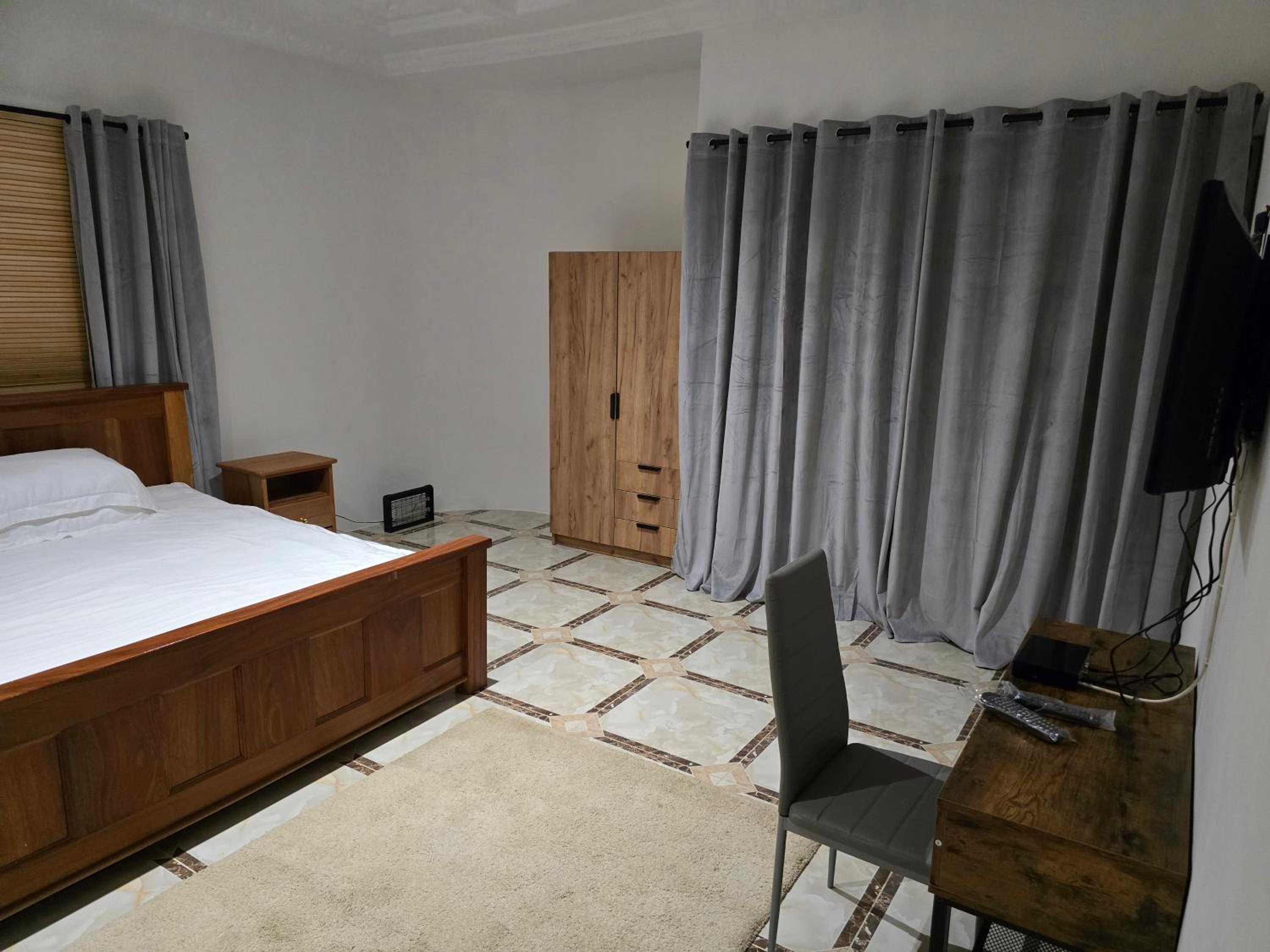 Deluxe Double or Twin Room photo 2