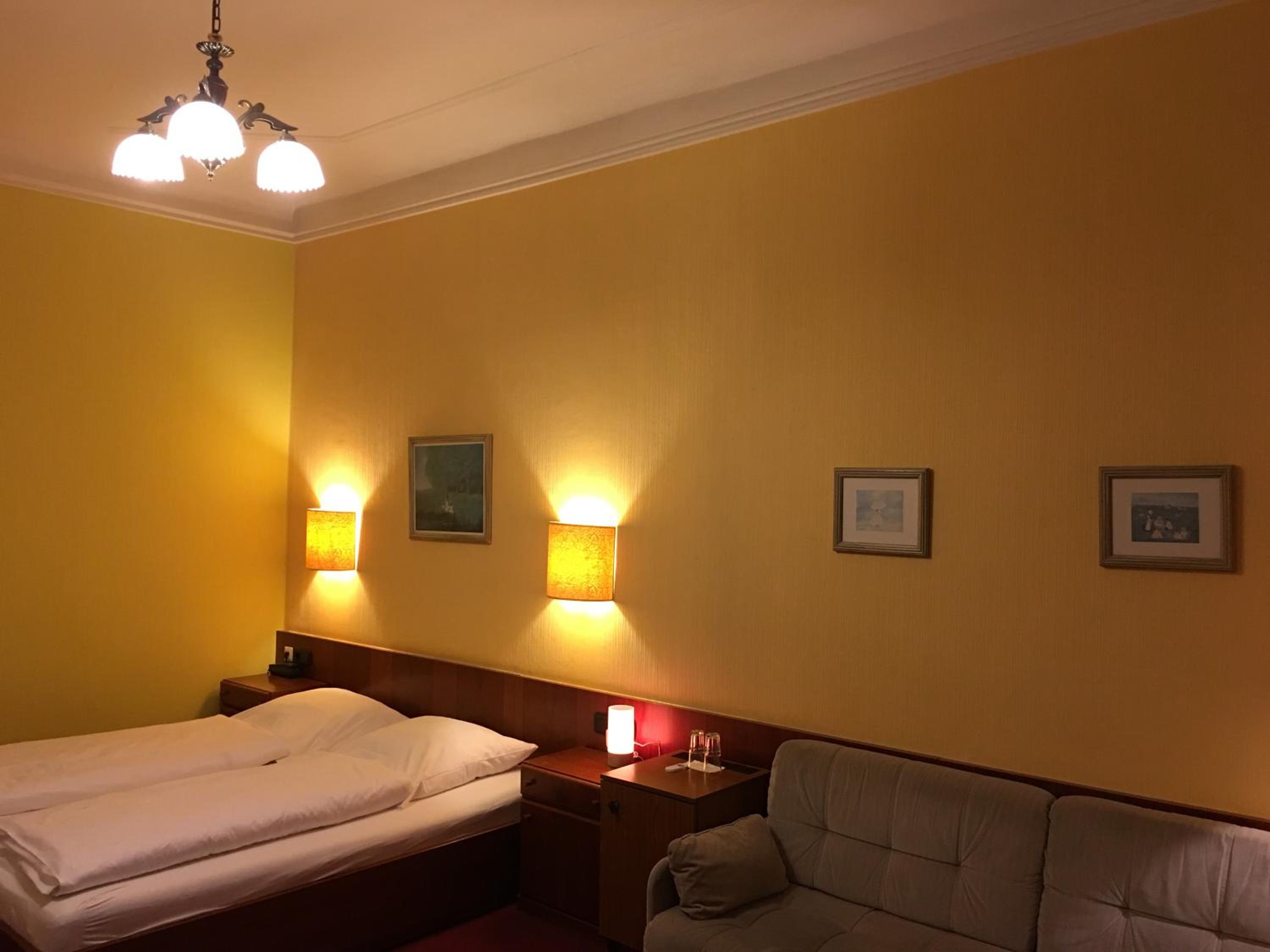 Double Room with Private External Bathroom photo 3