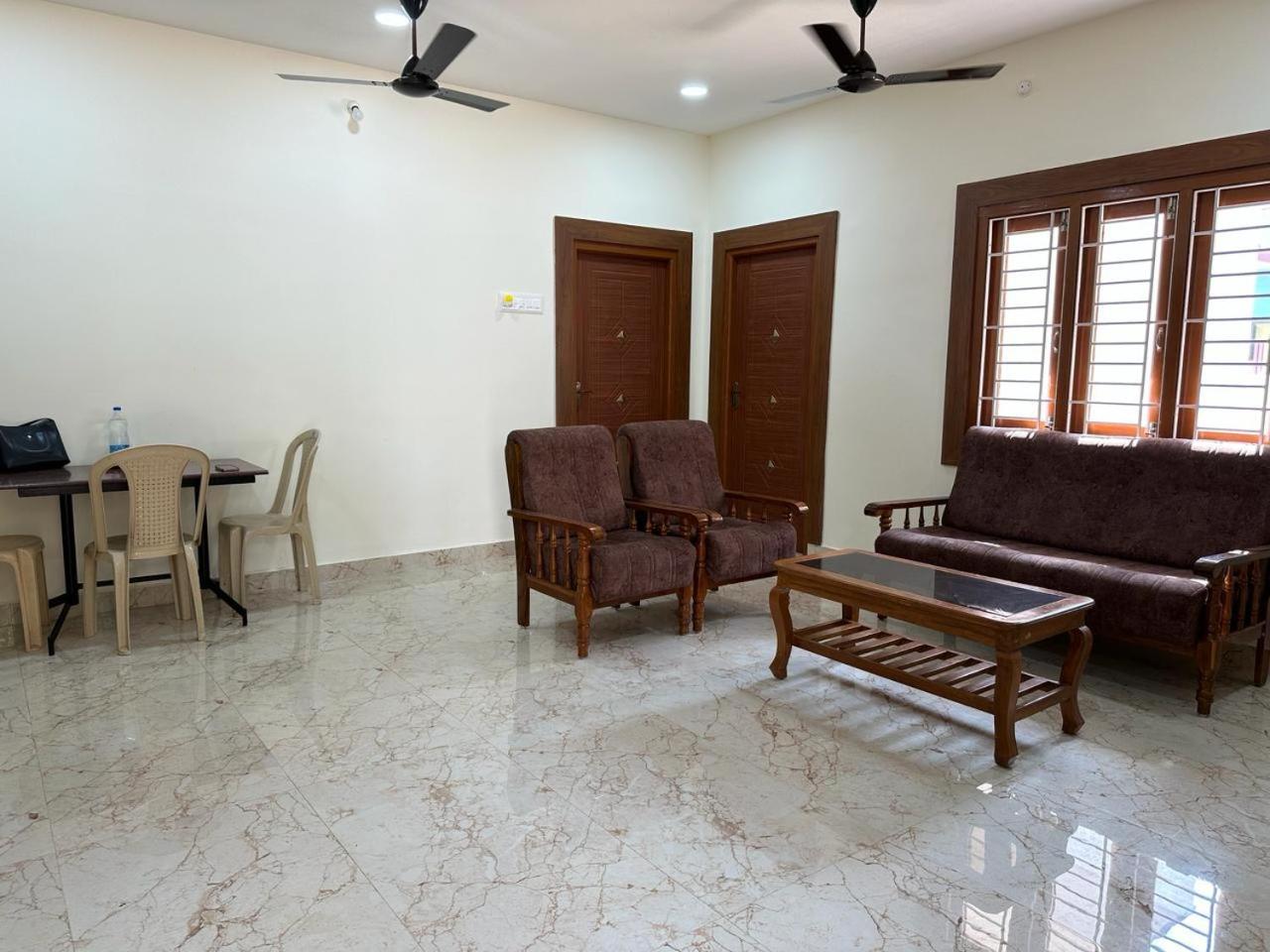 Three-Bedroom House photo 1