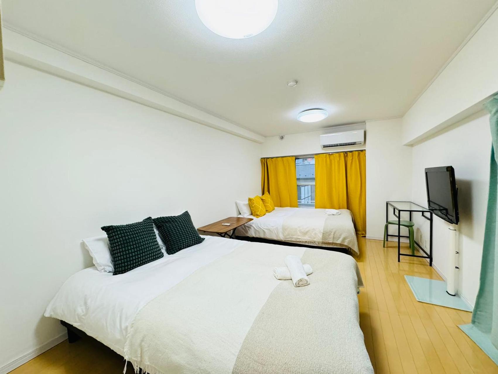 One-Bedroom Apartment photo 1