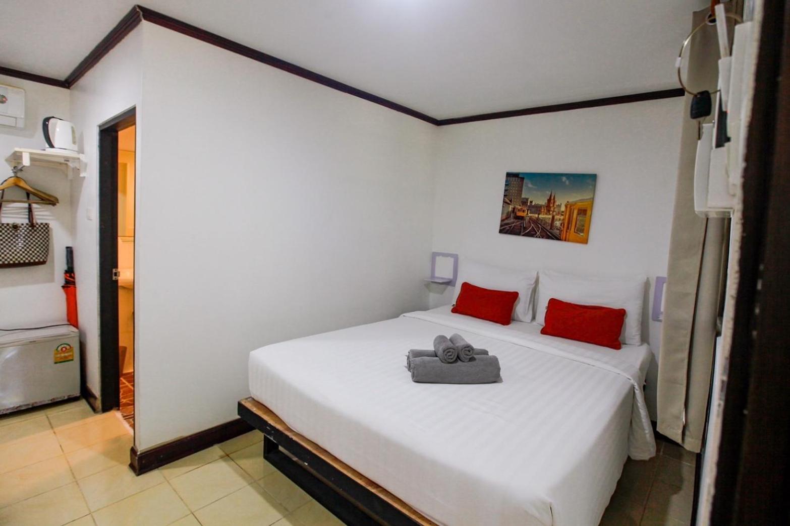 Standard Double Room with Air Condition - Photo 1