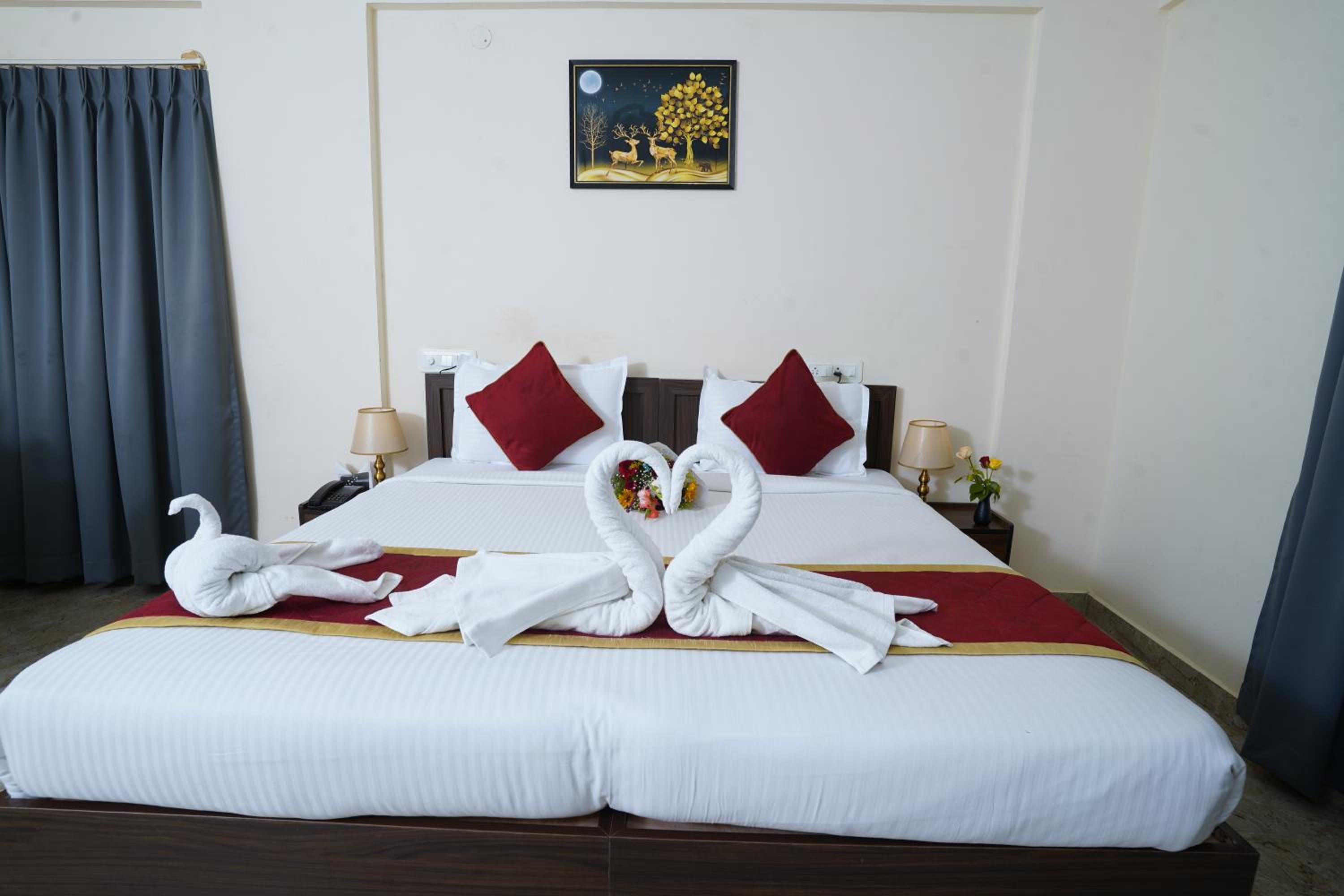 Deluxe Room - Photo 19