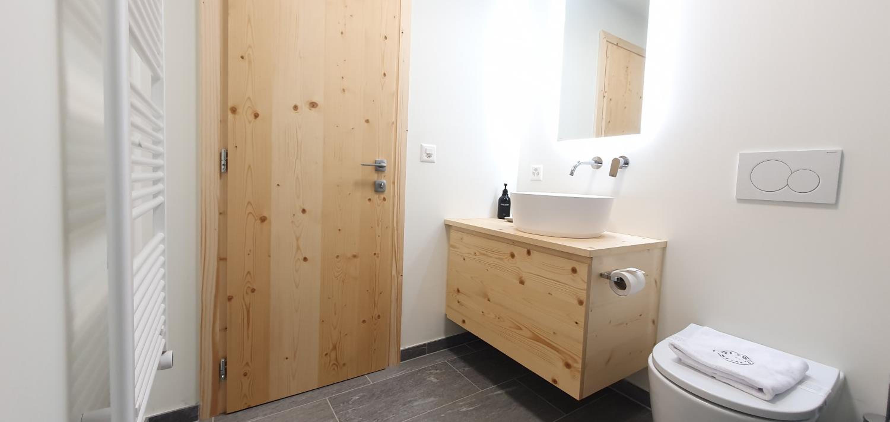 Two-Bedroom Apartment - Photo 16