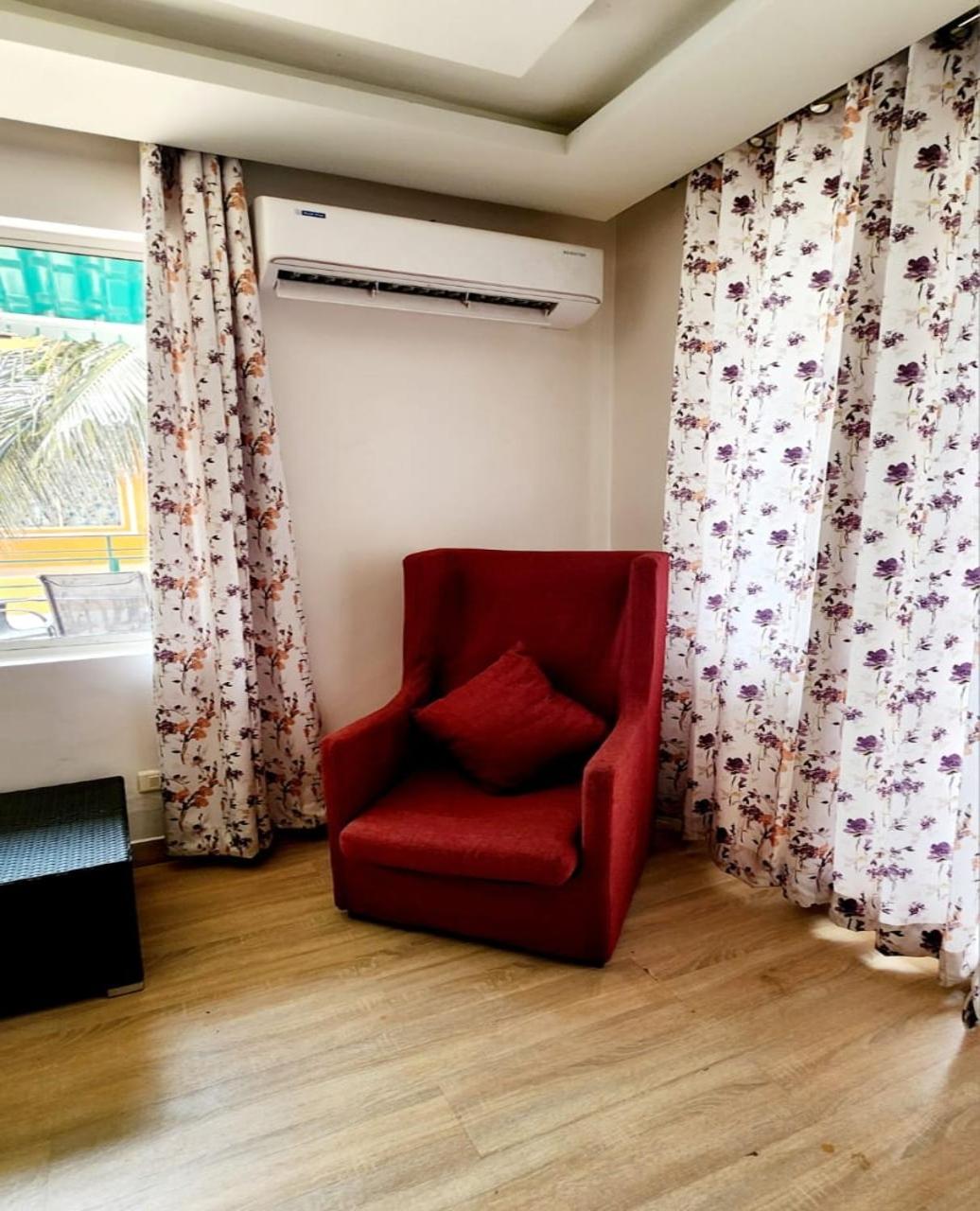 Villa photo 2